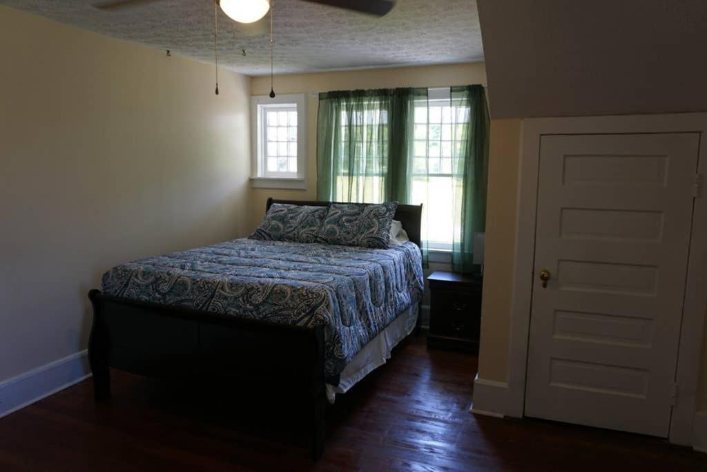 Photo 6