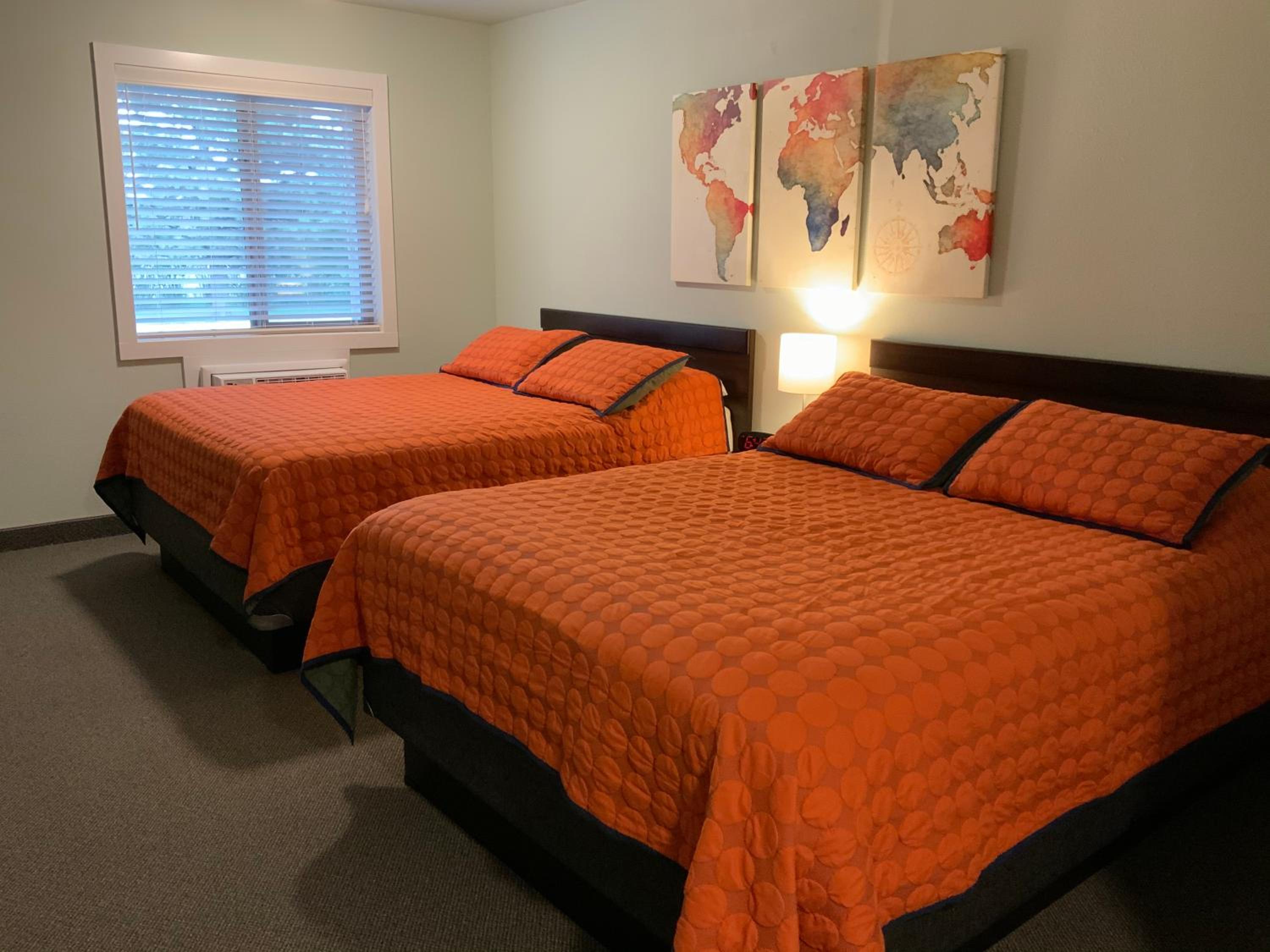 Rockerville Lodge & Cabins