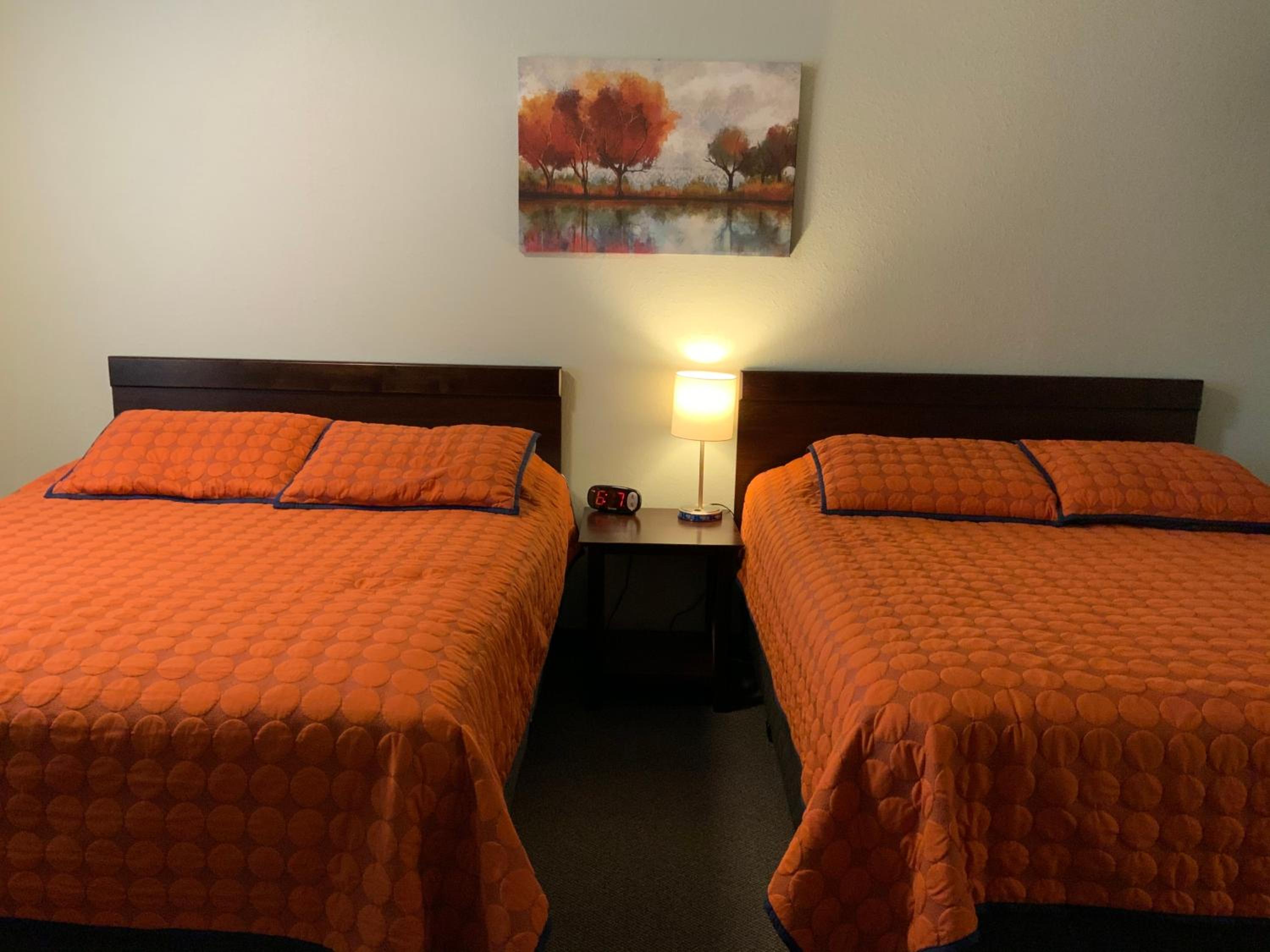 Rockerville Lodge & Cabins