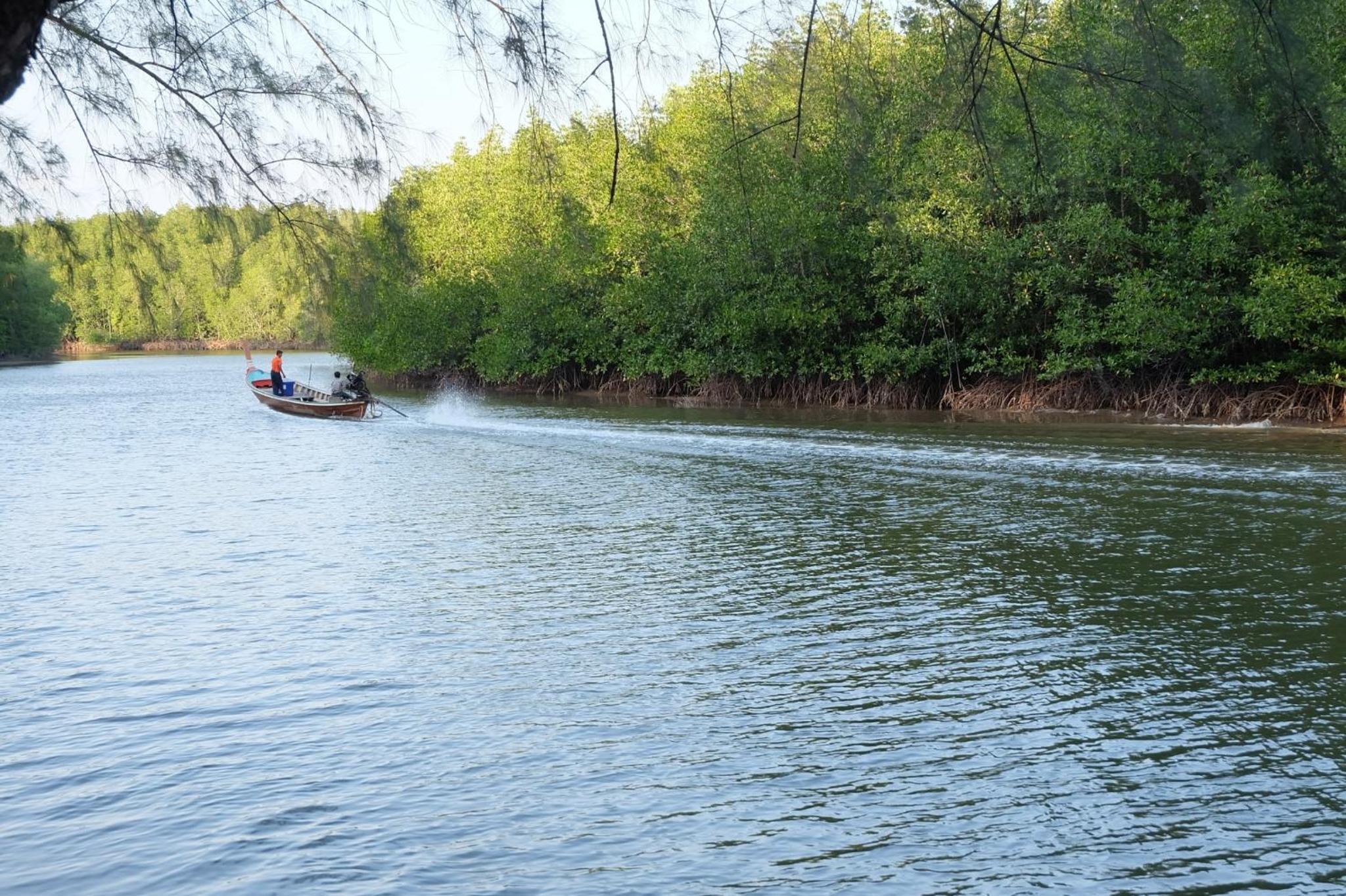 Pakmeng Resort