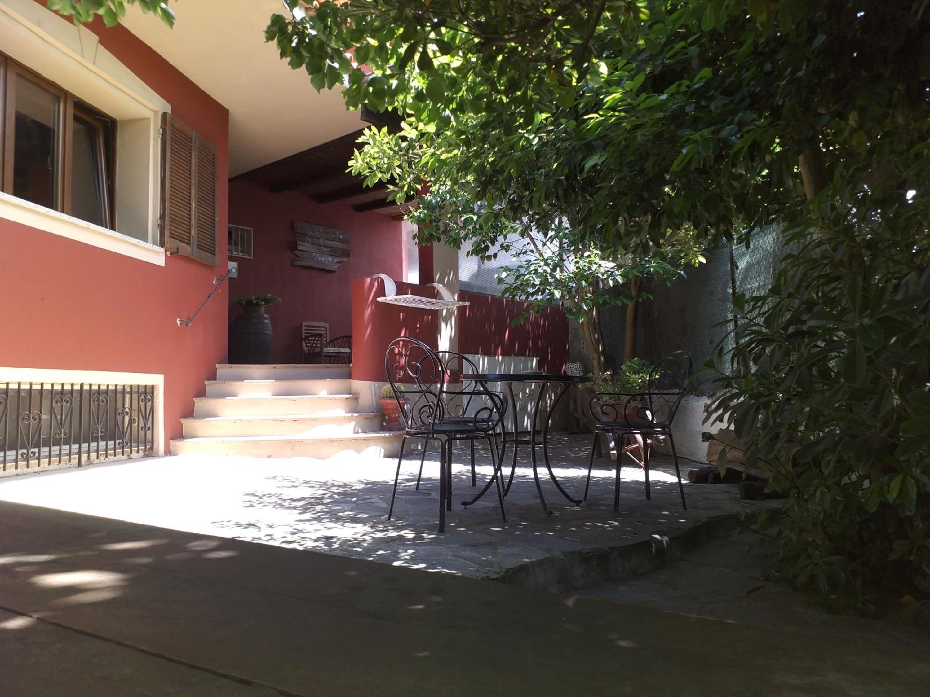 Photo 6