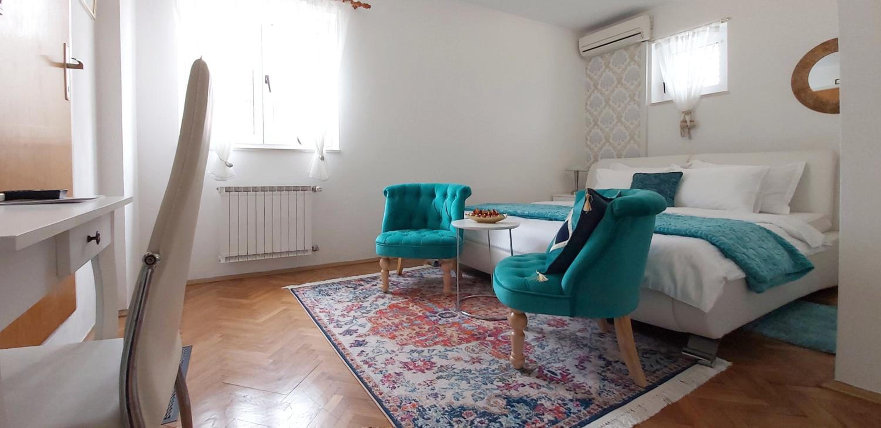 Adria Apartments and Rooms
