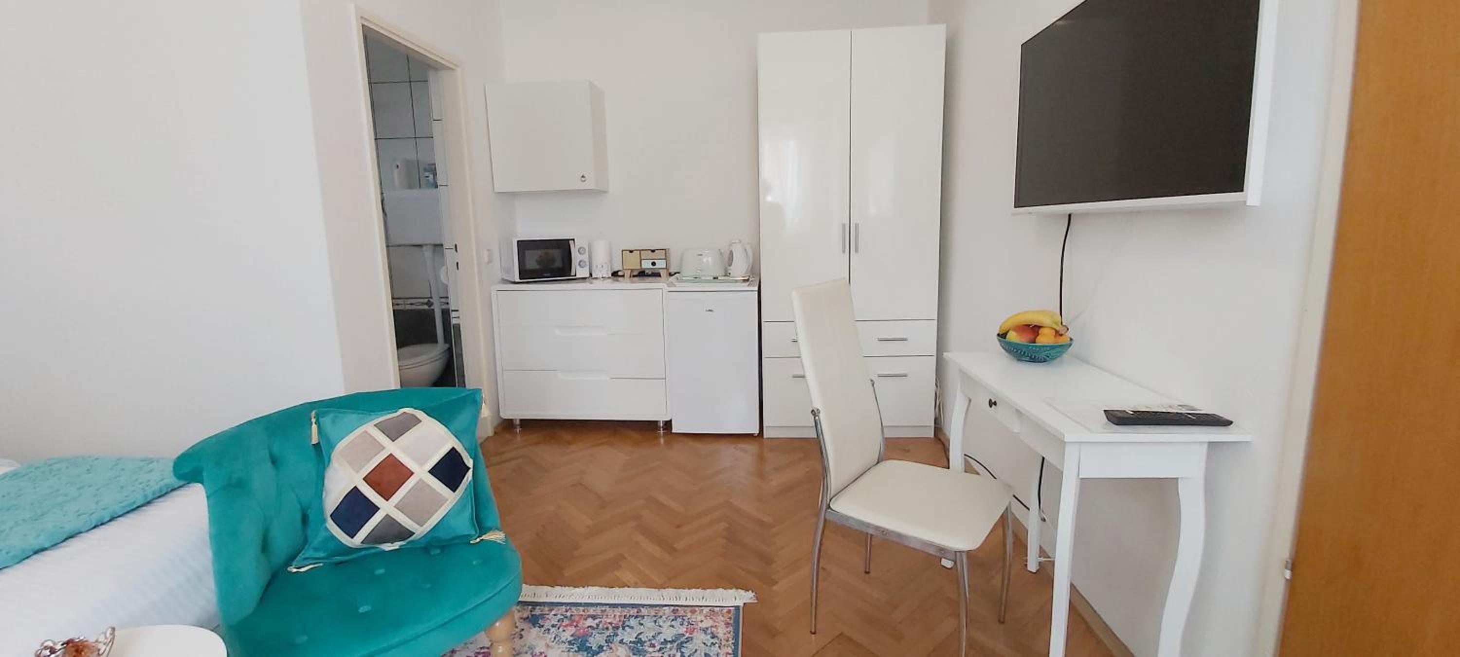 Adria Apartments and Rooms