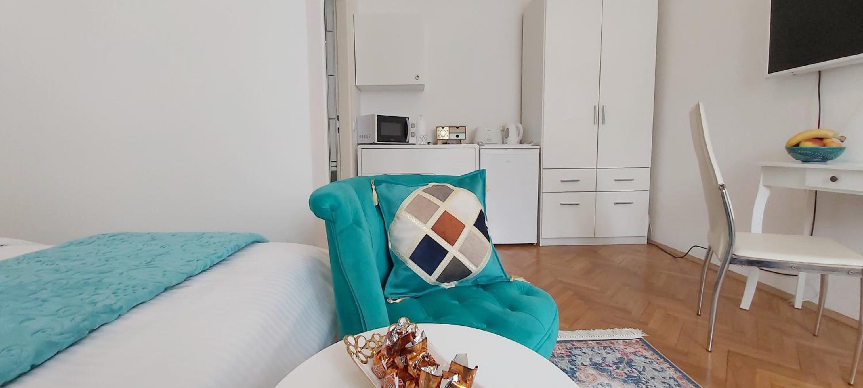 Adria Apartments and Rooms