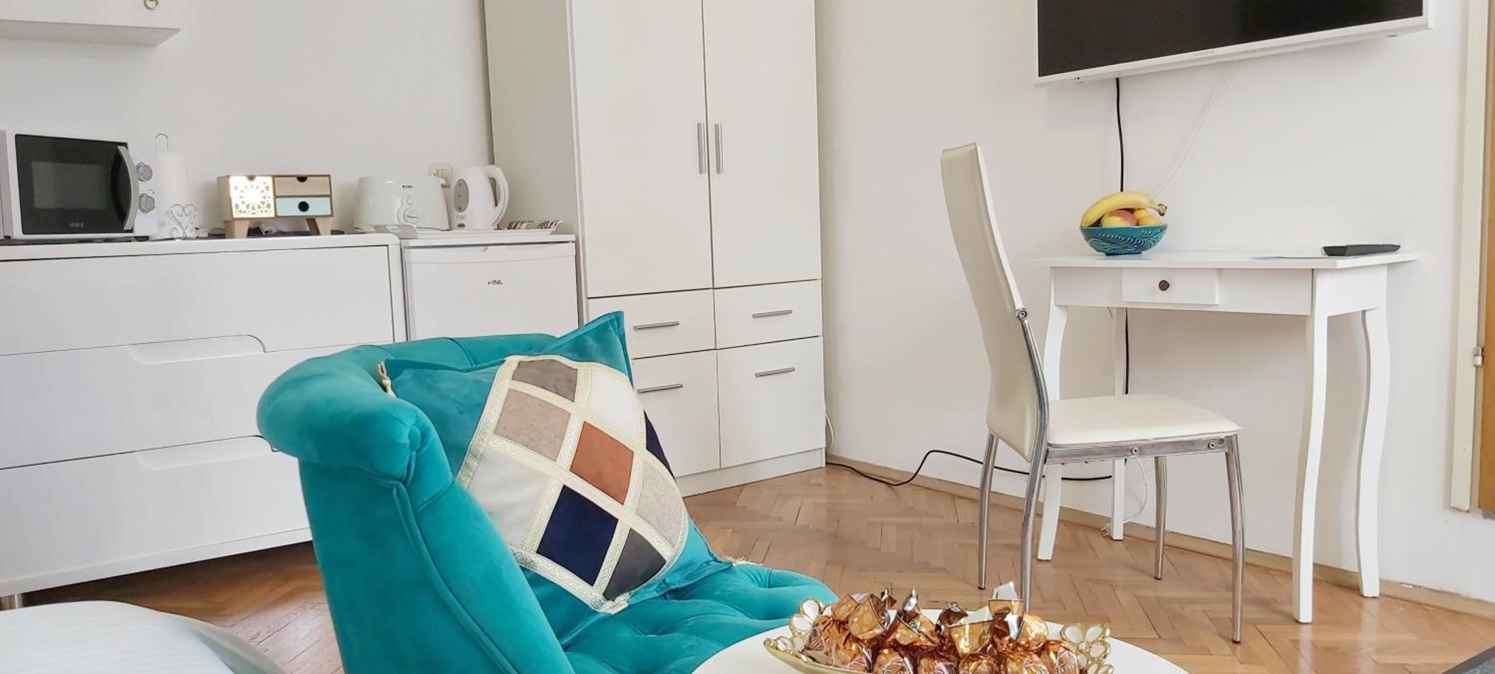 Adria Apartments and Rooms