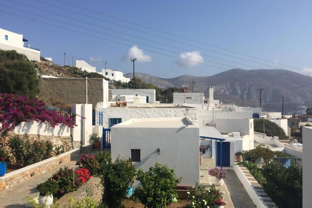 Cycladic house in rural surrounding 2 photo 4