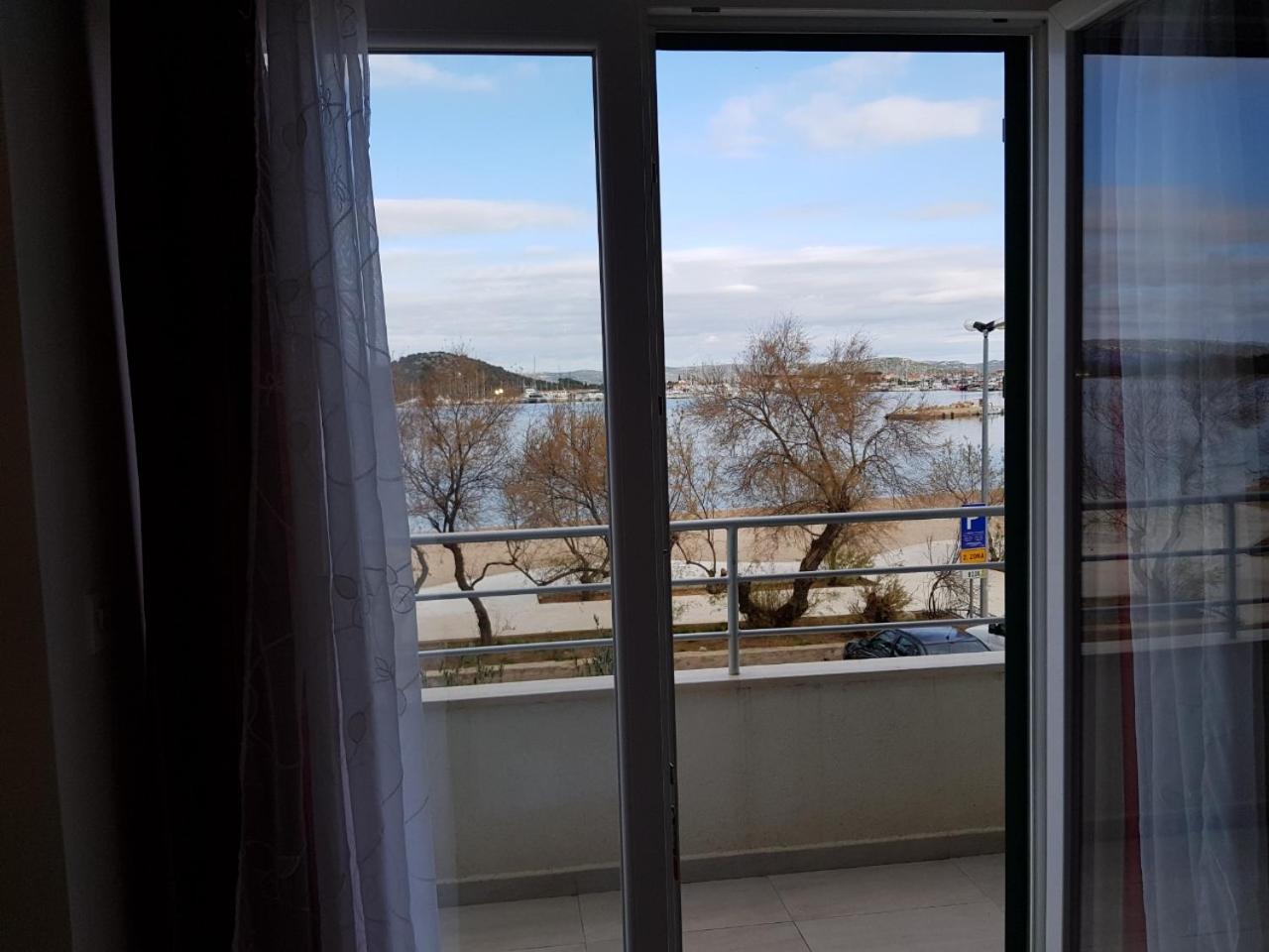 Beach apartment Ana - Wake up to the sea, balcony, terrace, garden & parking, Murter - Dalmatia view 2