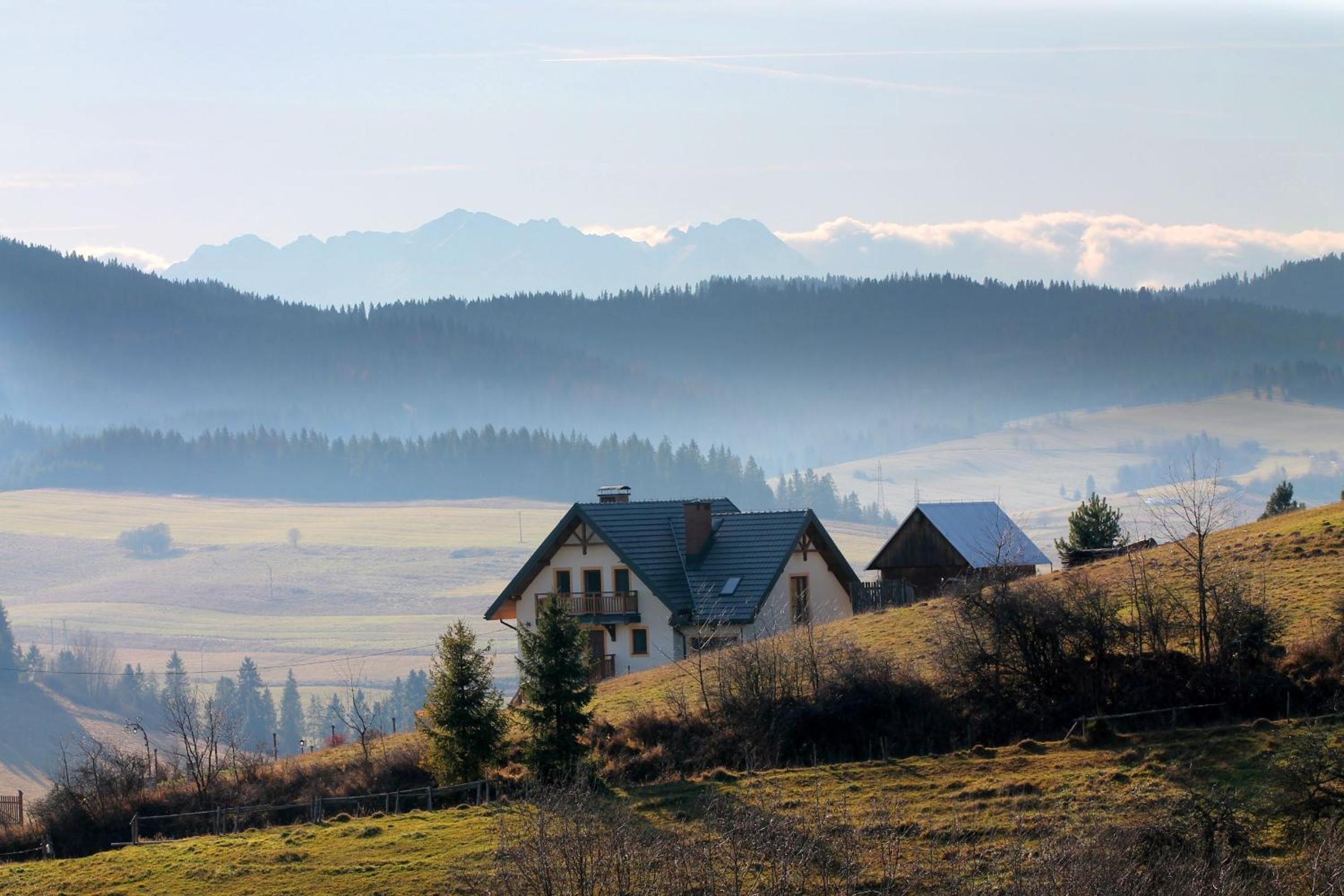 Domek na wzgórzu view 3