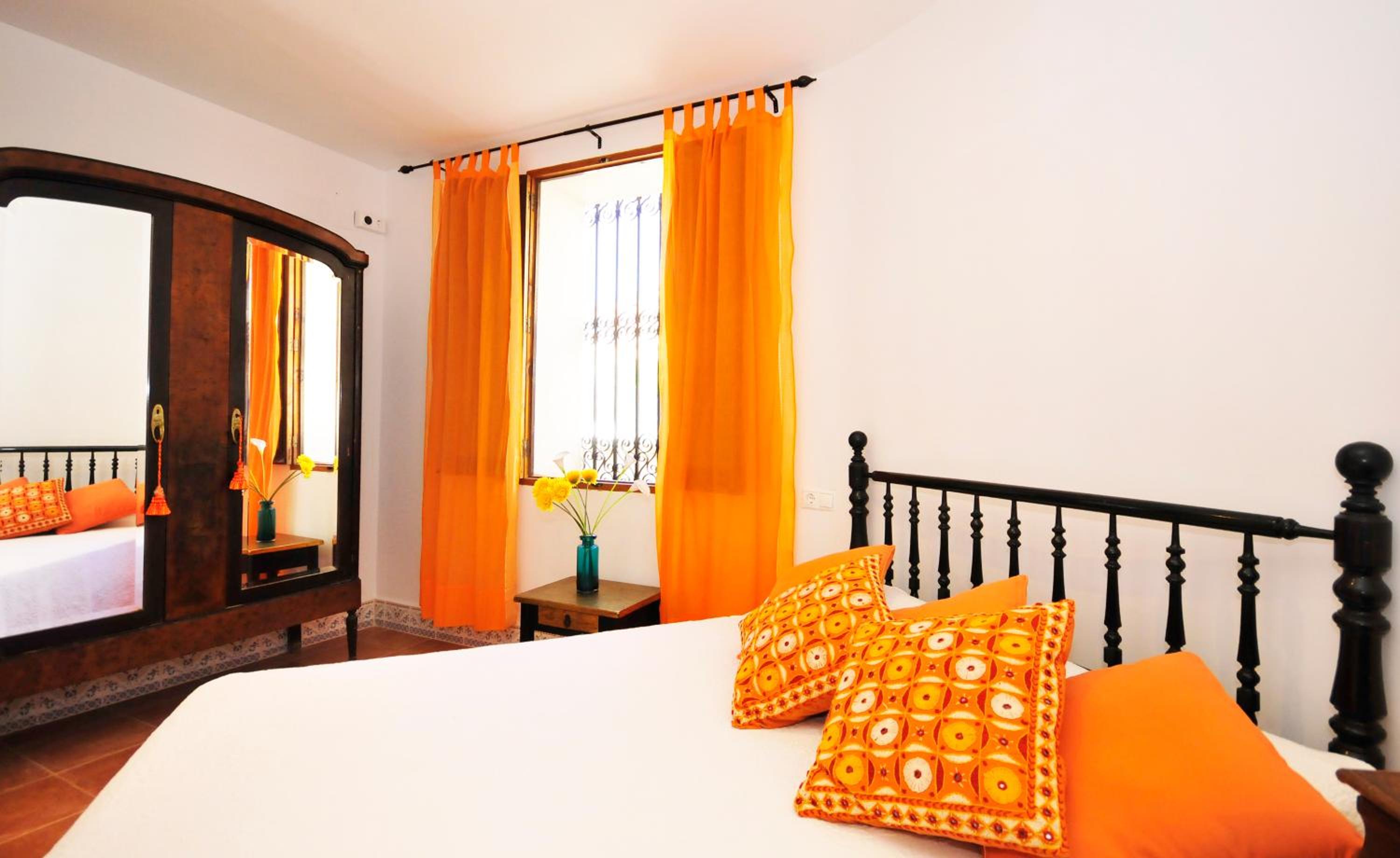 Casa del Escriva view 5