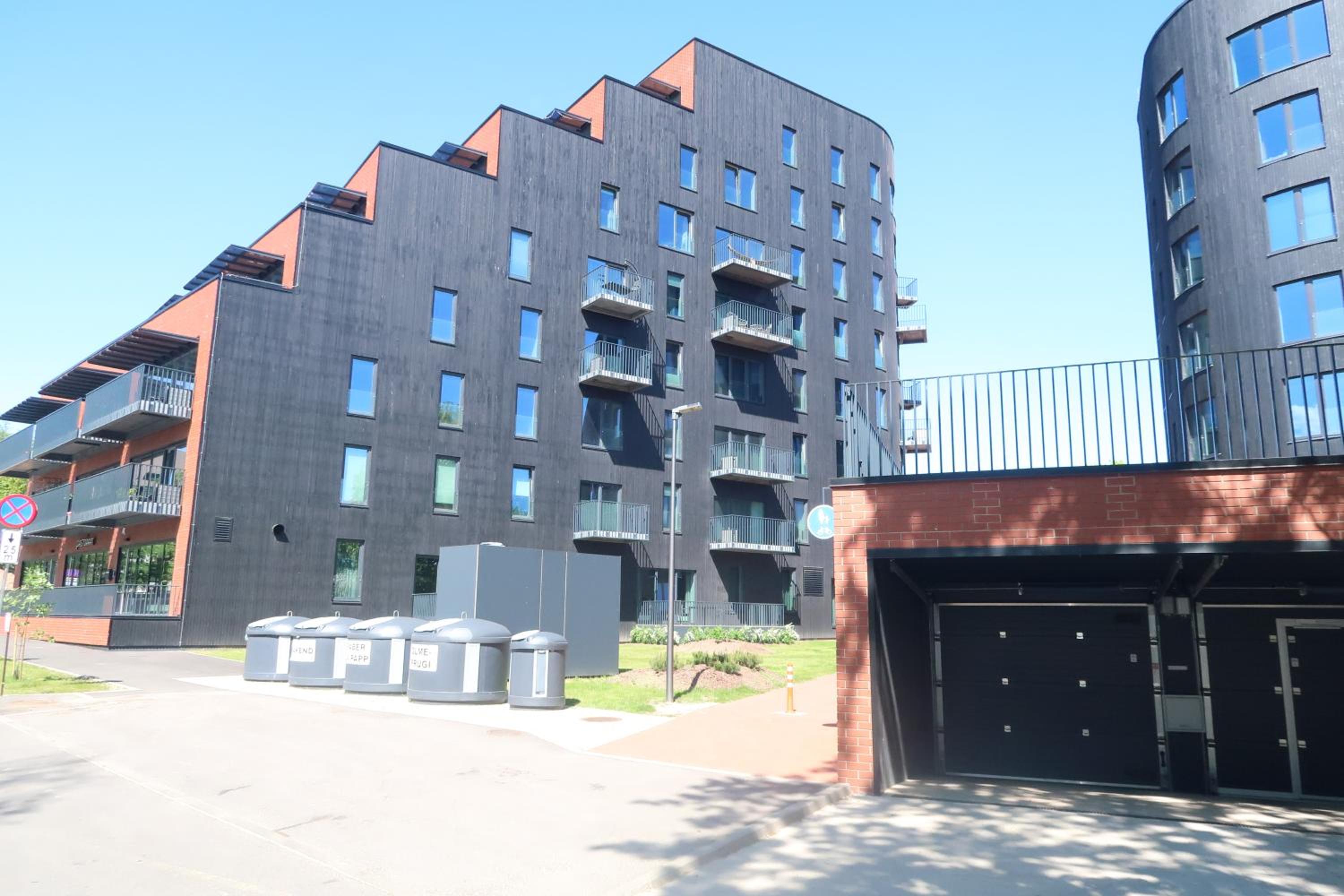 Hotel Artisa Riia Str 22A Luxury apartment - Image 1