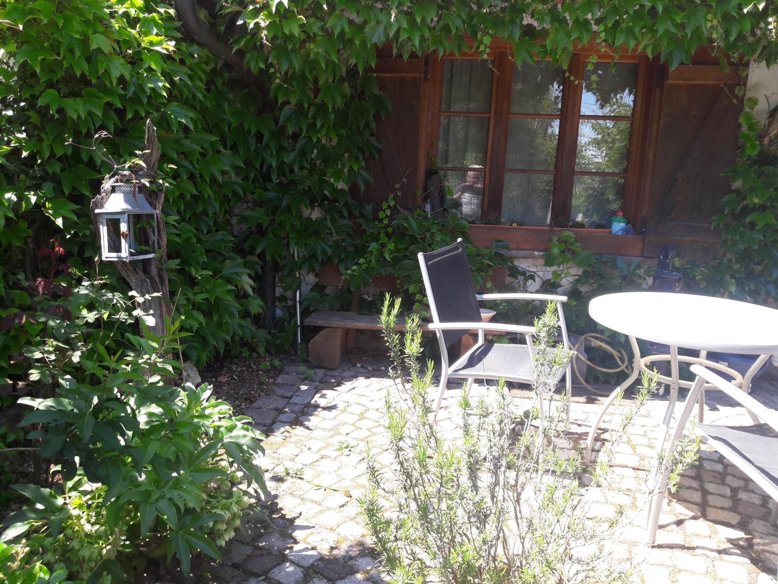 Schweizerblick - Denkmalgeschützes Haus in ruhiger Lage - großer Garten und mit Charme eingerichtet - ideal für Familien, Paare & Hund view 4