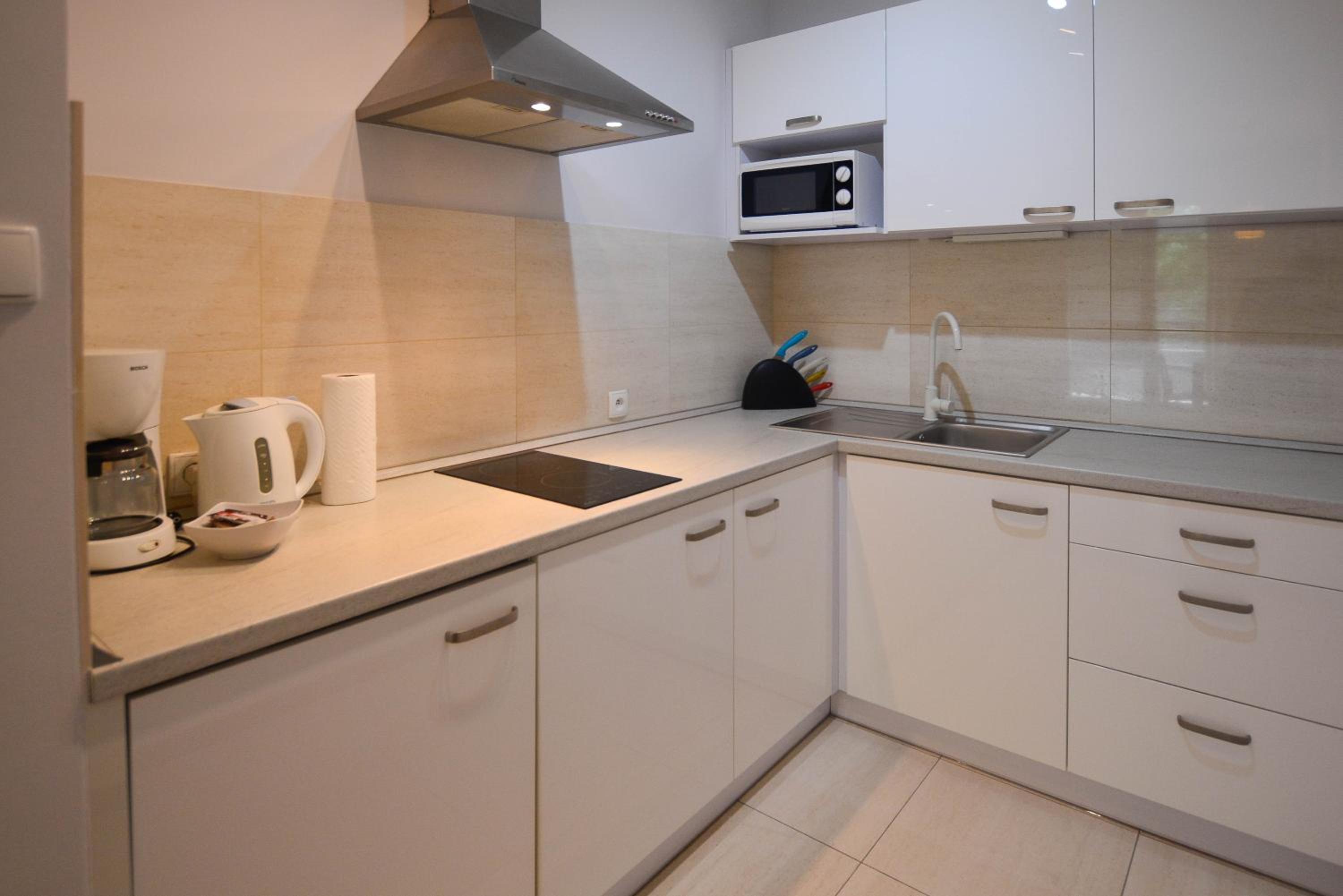 Apartamenty na Wyspie - Villa Park - Parking view 2