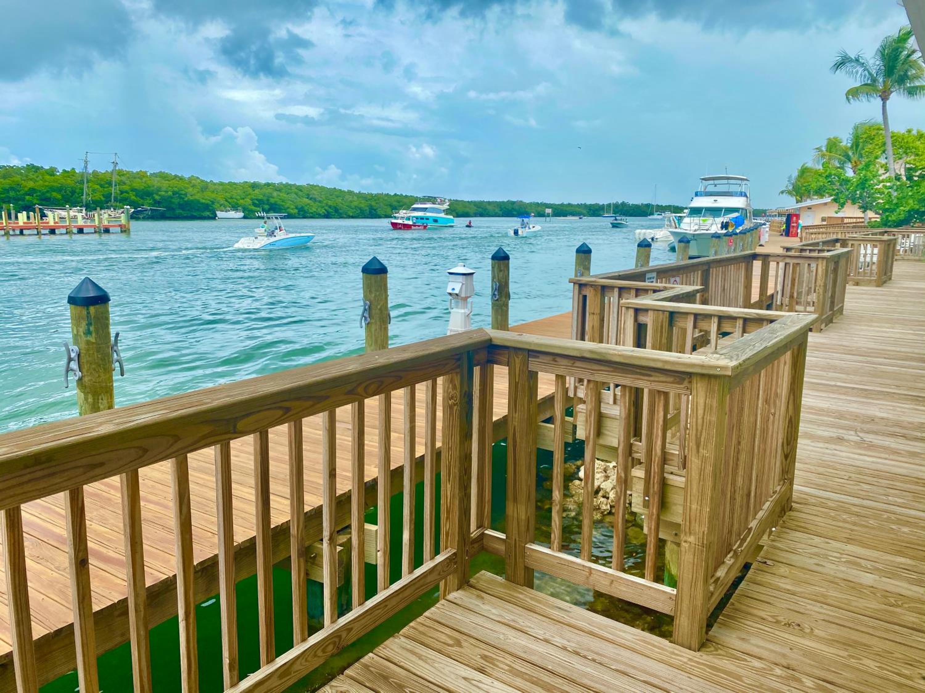 Gilbert's Resort & Marina