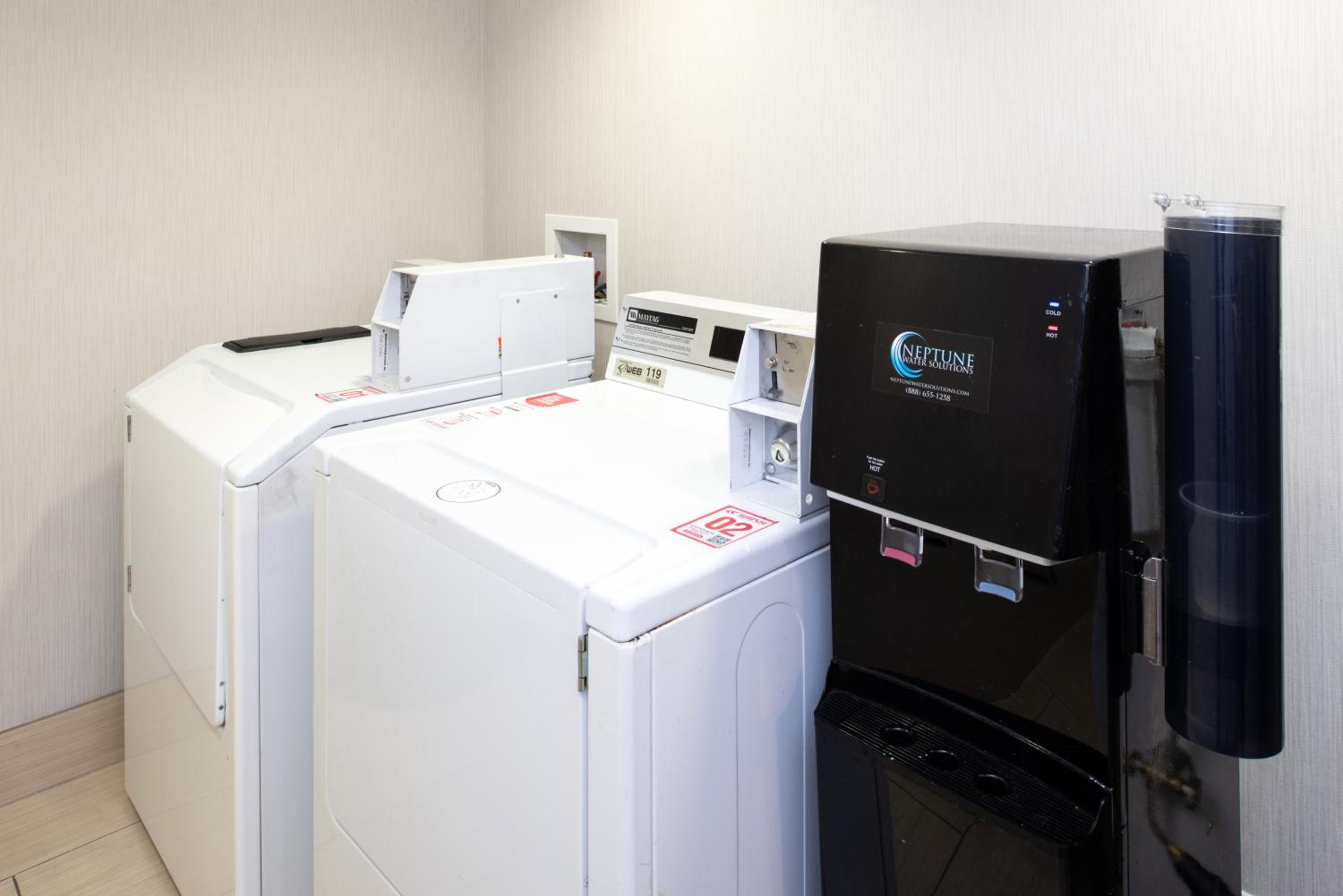 Holiday Inn Express San Francisco Airport South, an IHG Hotel - Property Image 3