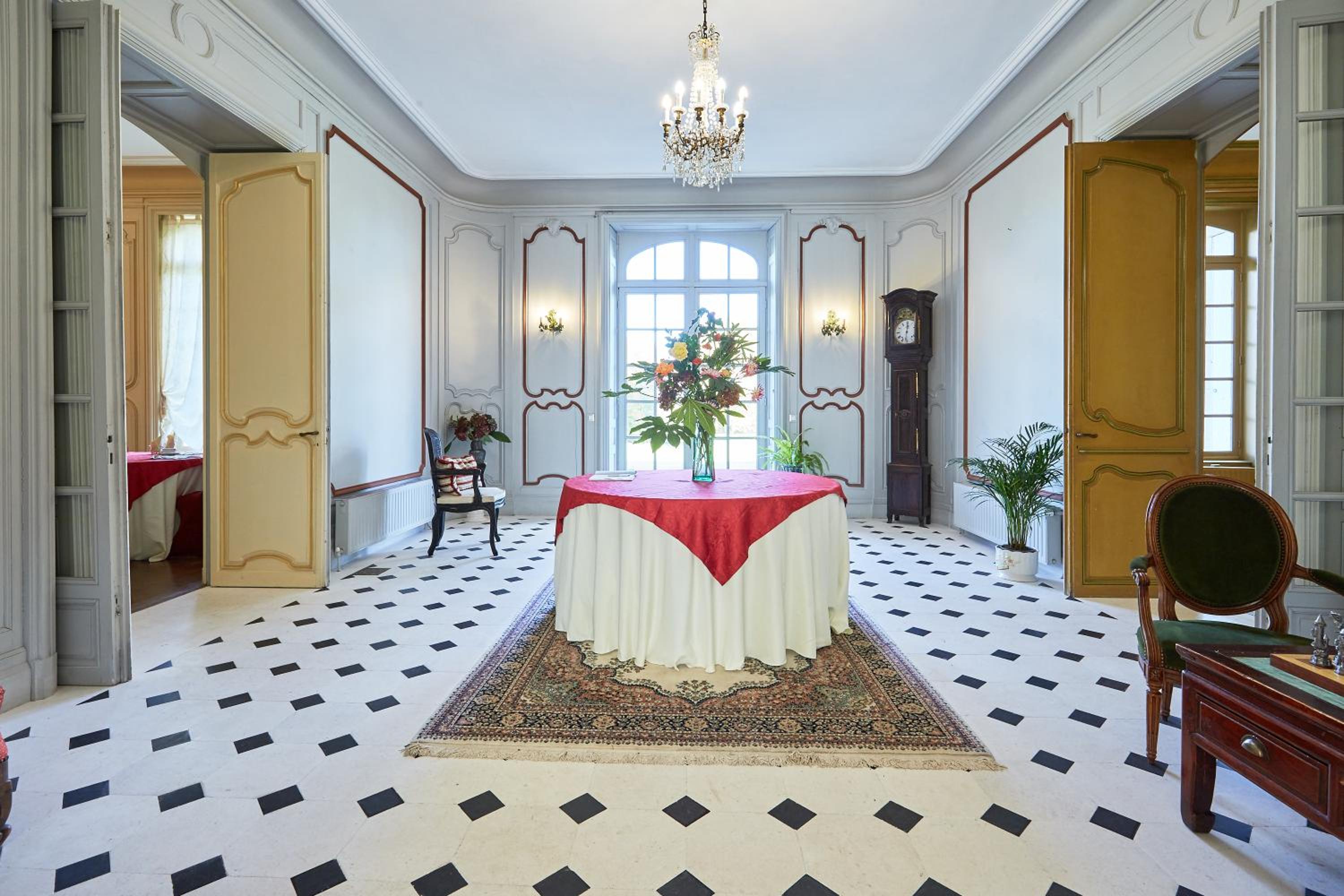 Chateau des Monts