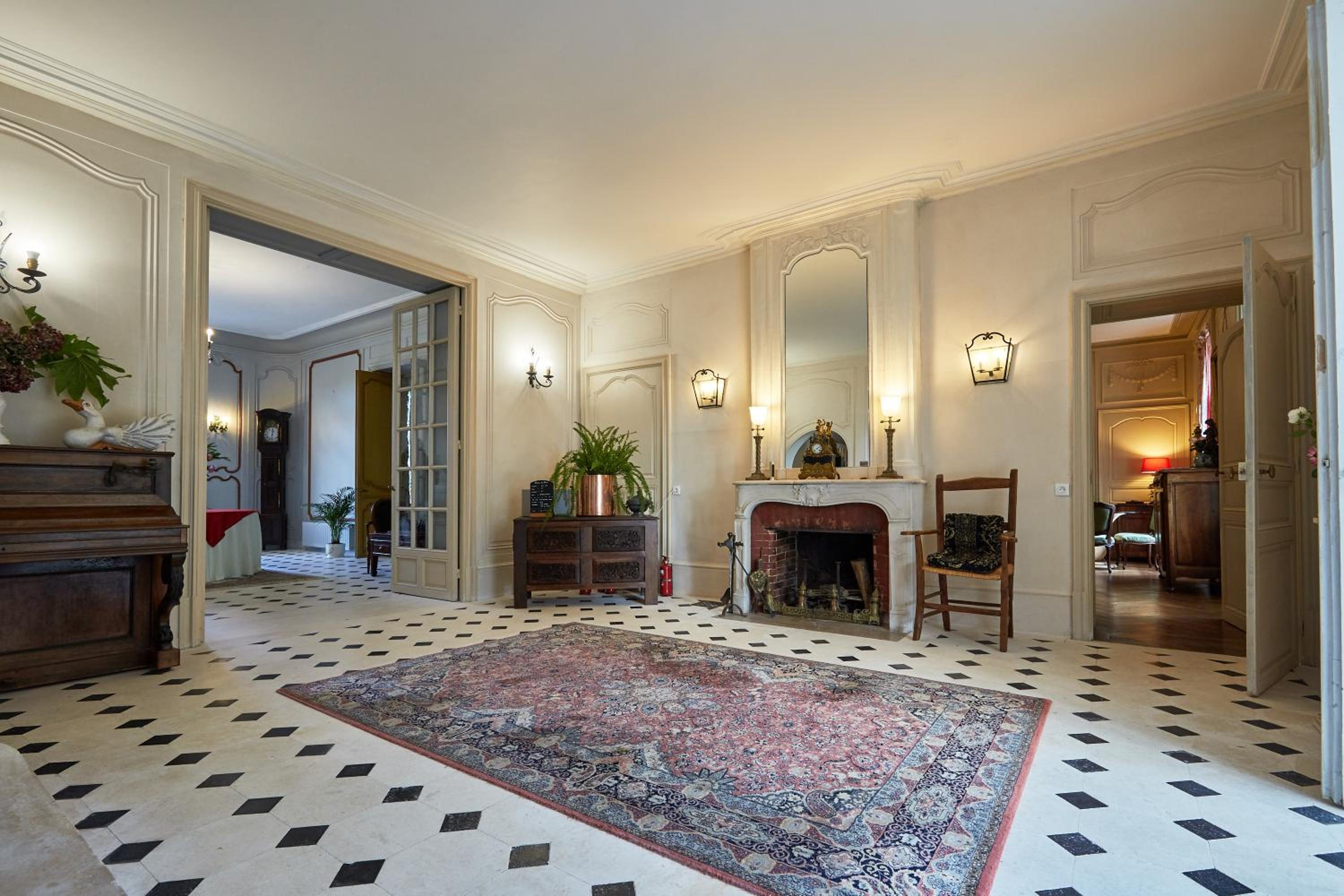 Chateau des Monts