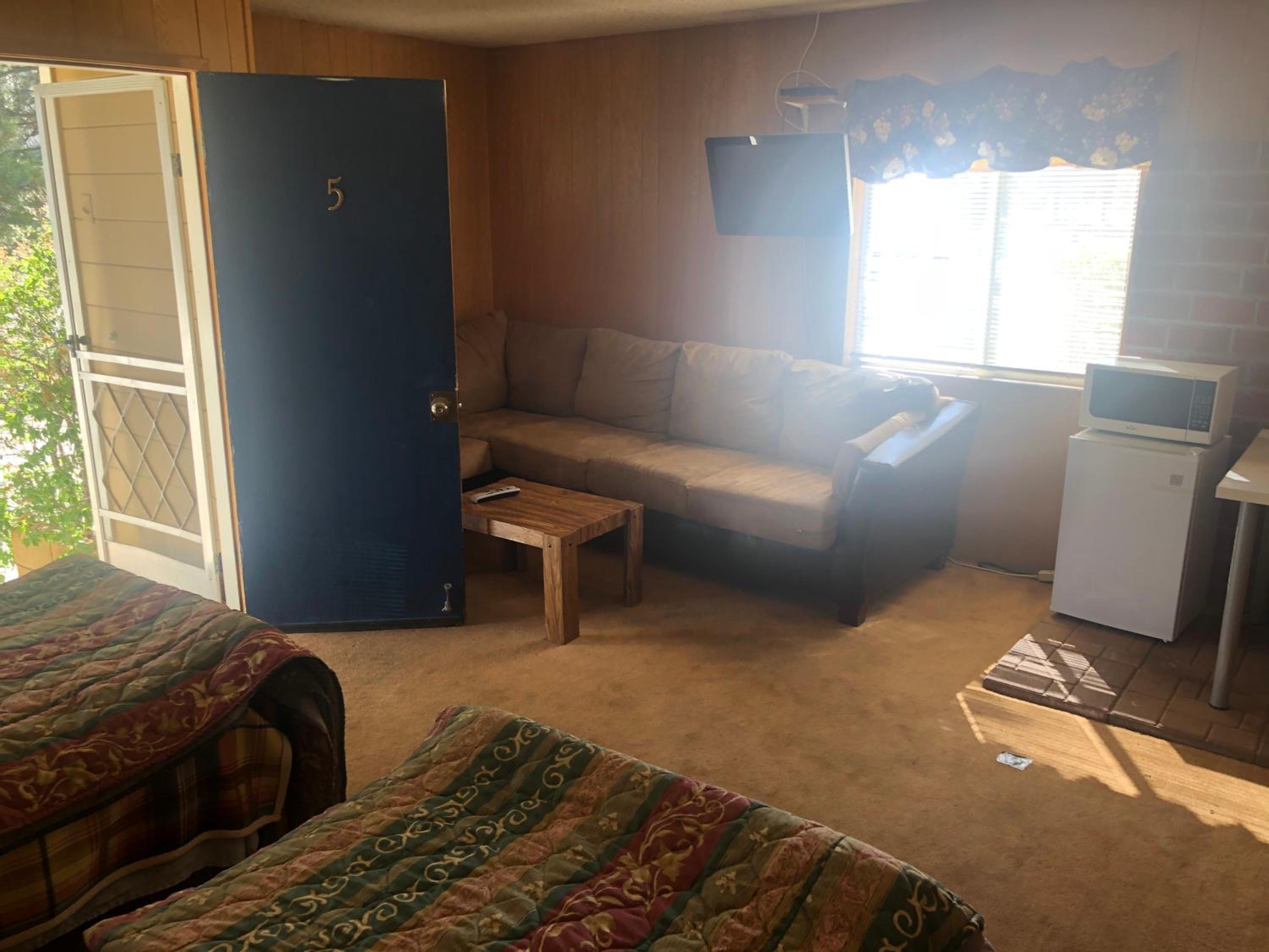 Photo 10