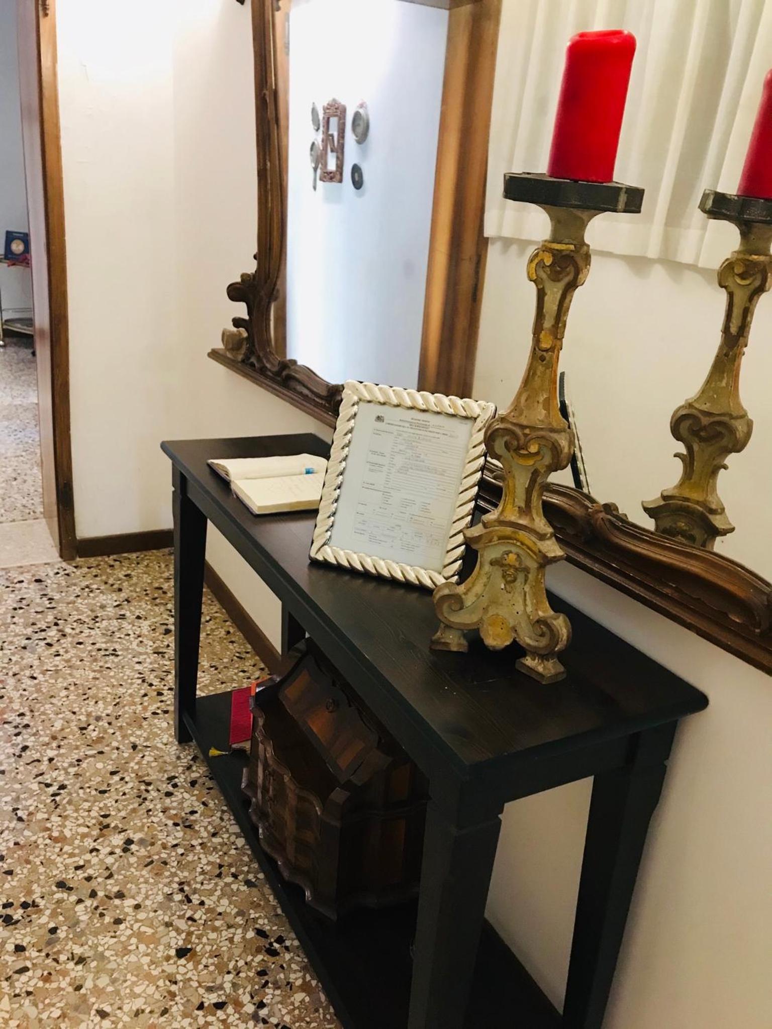 Venice and Venice Apartments - private rooms in shared apartment