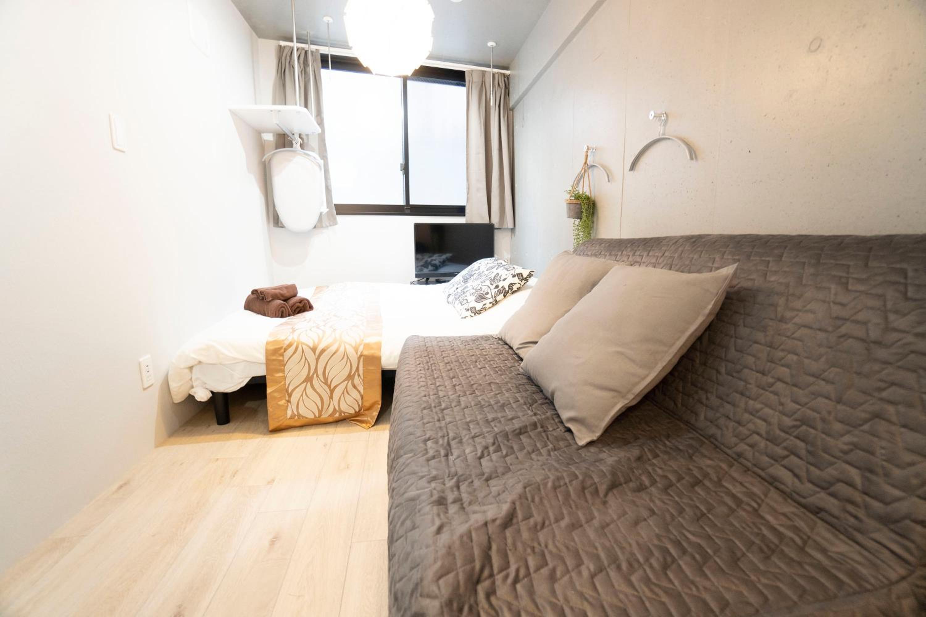 Hill Side Terrace Hiroo Shibuya 203