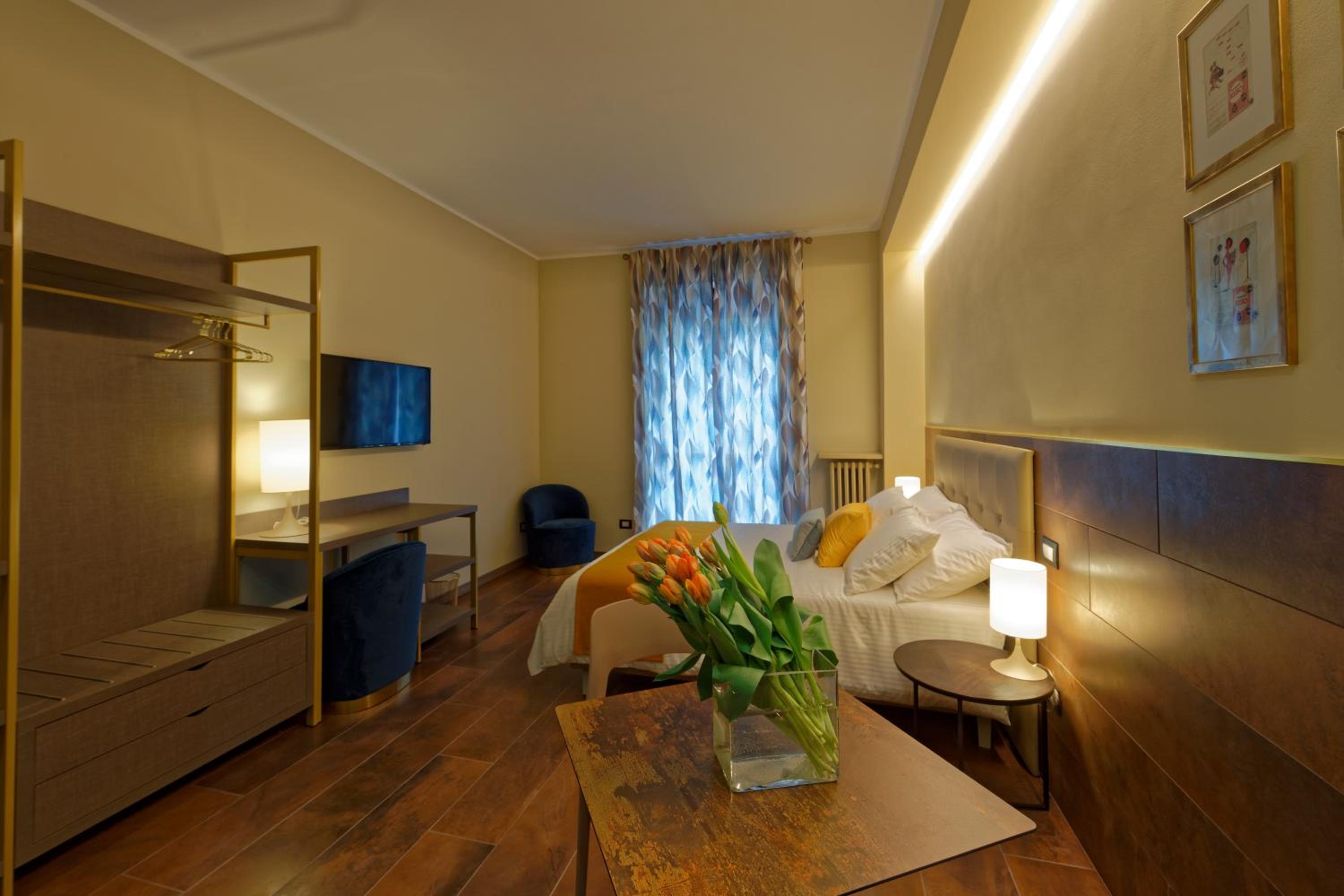 hotel room