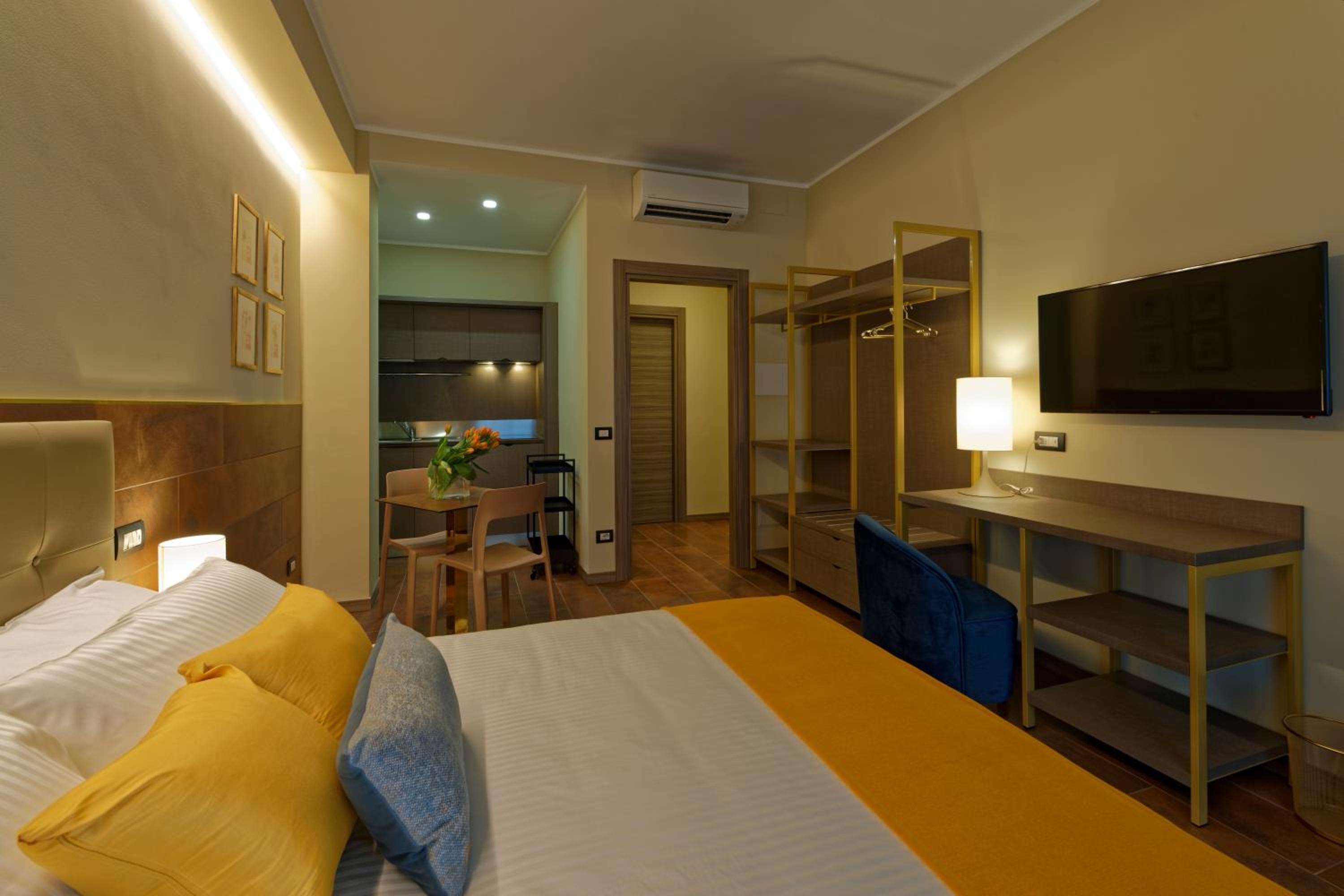 hotel room