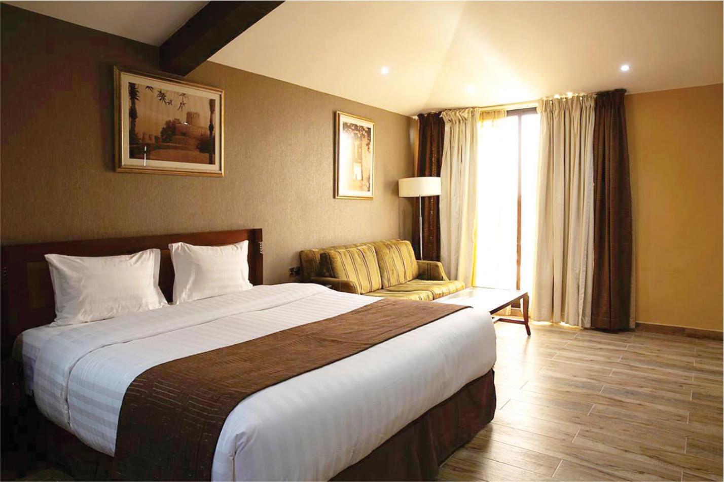 Desert Inn Resort and Camp