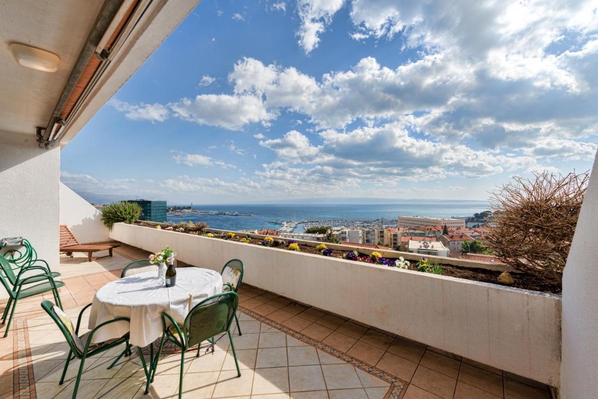 Apartments Marjan view 2