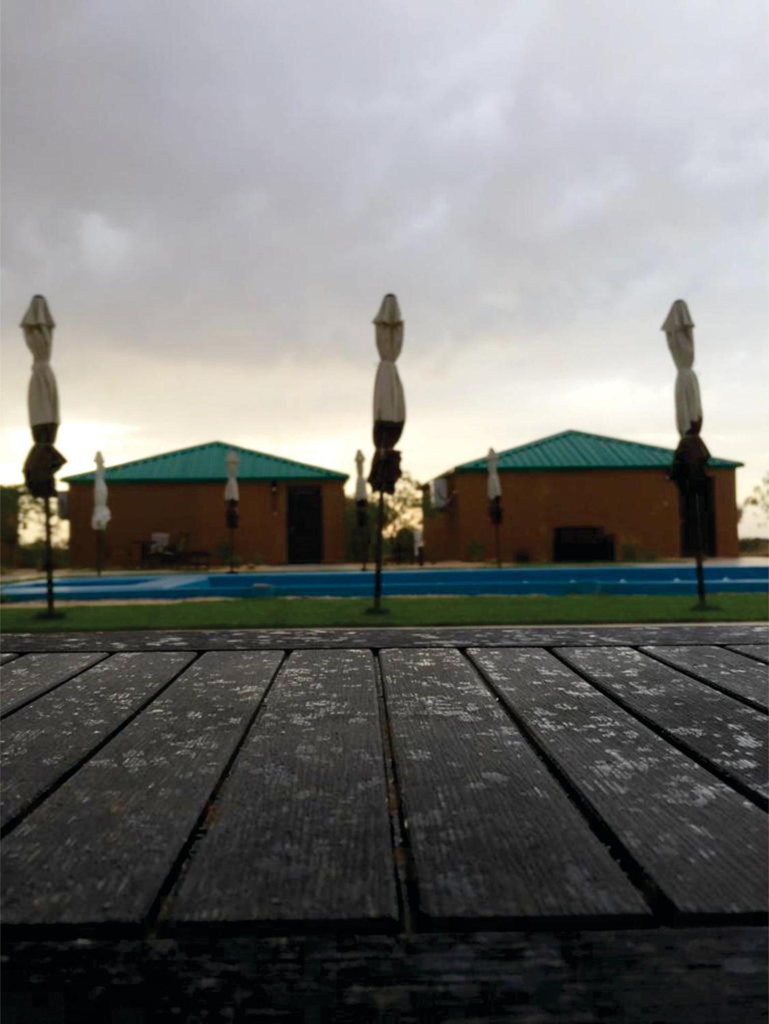 Desert Inn Resort and Camp