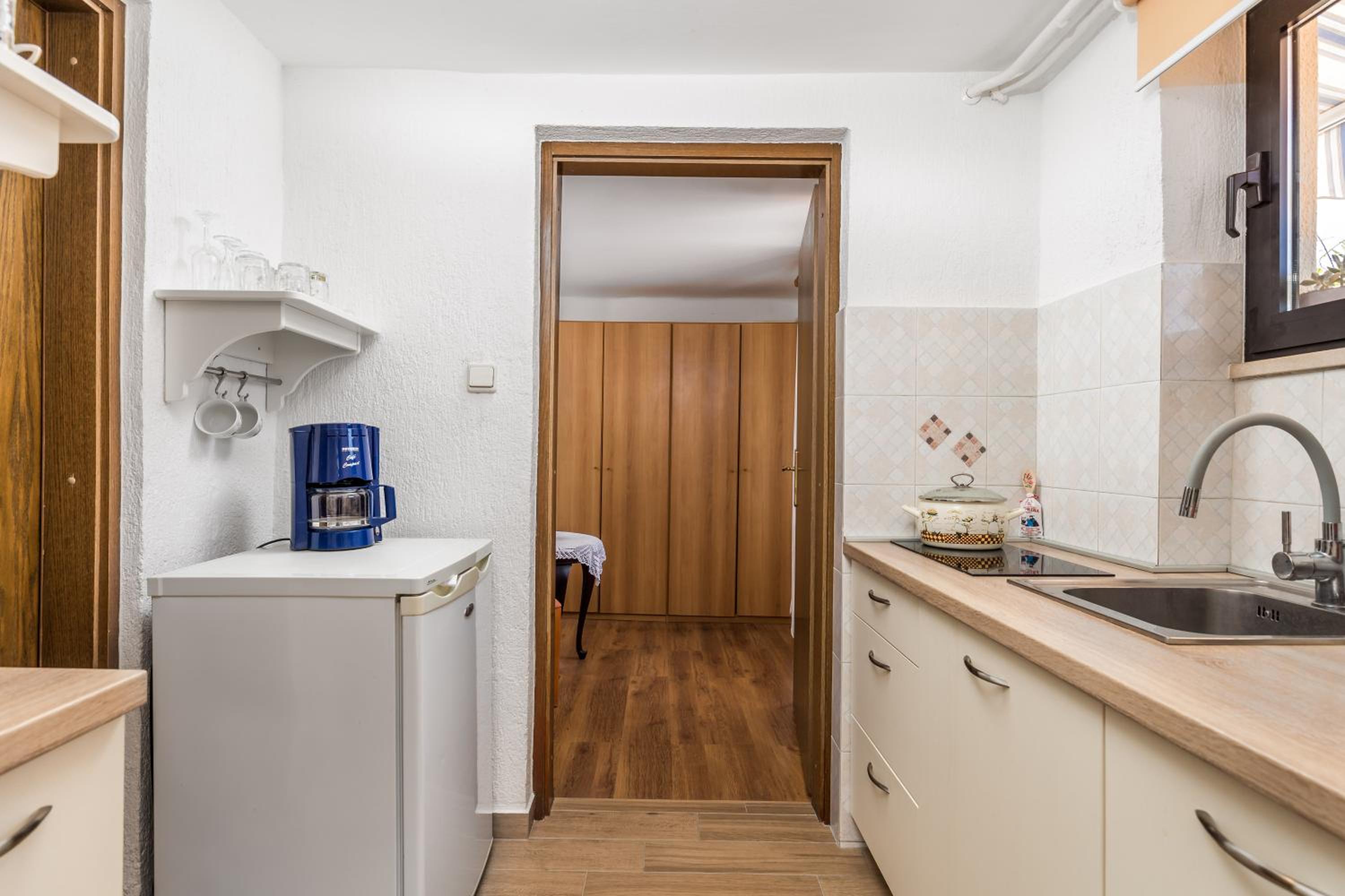 Apartments & Rooms Ribarić view 4