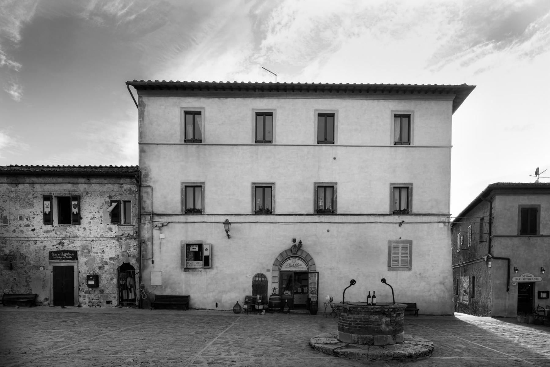Photo 27