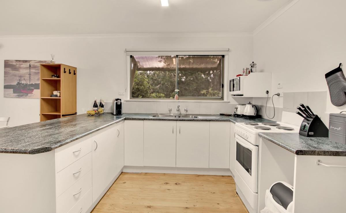Jetty Road Retreat