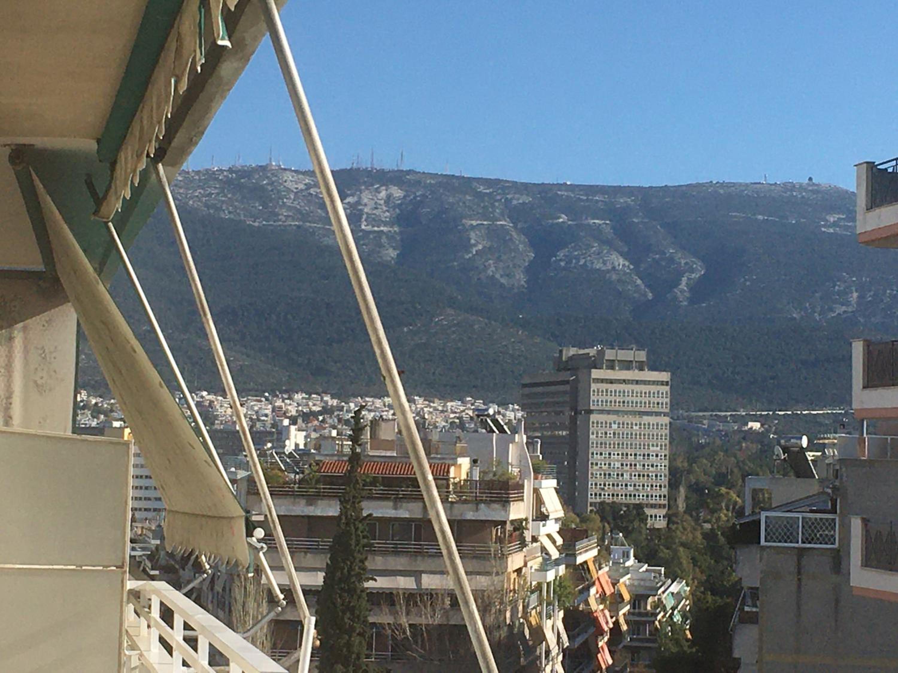 Cozy apartment near metro-Athens view