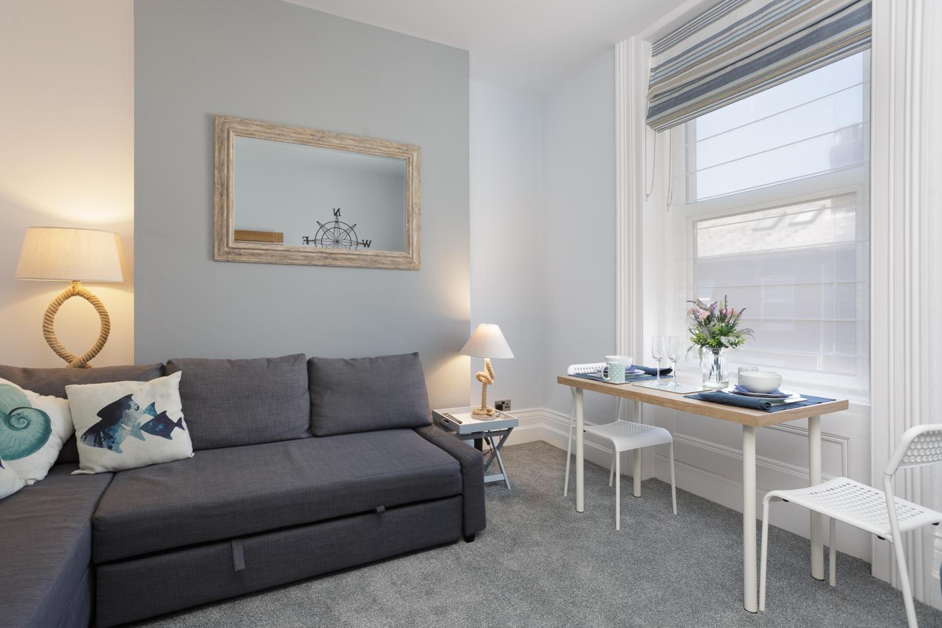 Stopover at SEABIRD APARTMENTS central Southsea, photo 5
