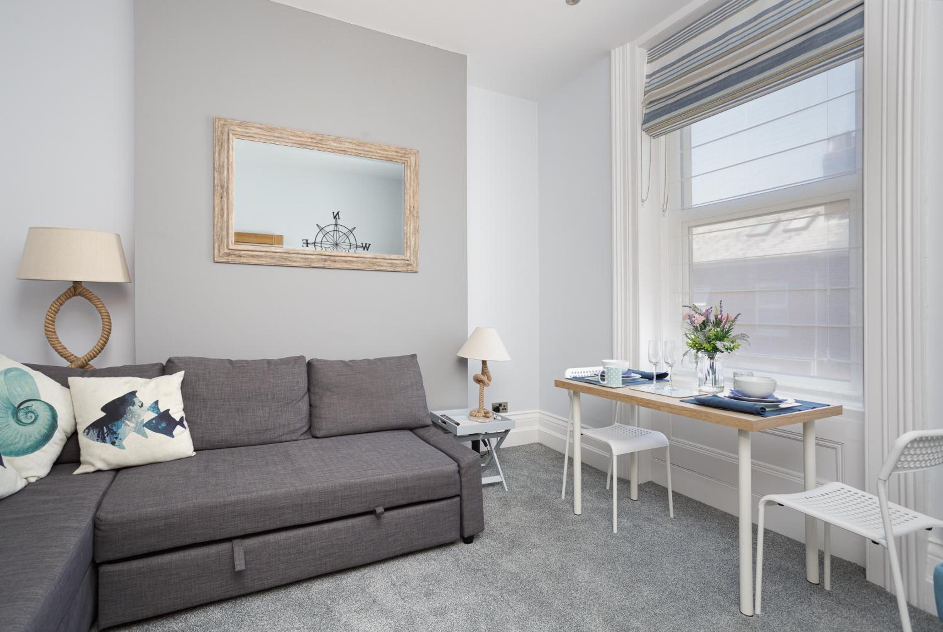 Stopover at SEABIRD APARTMENTS central Southsea, photo 8