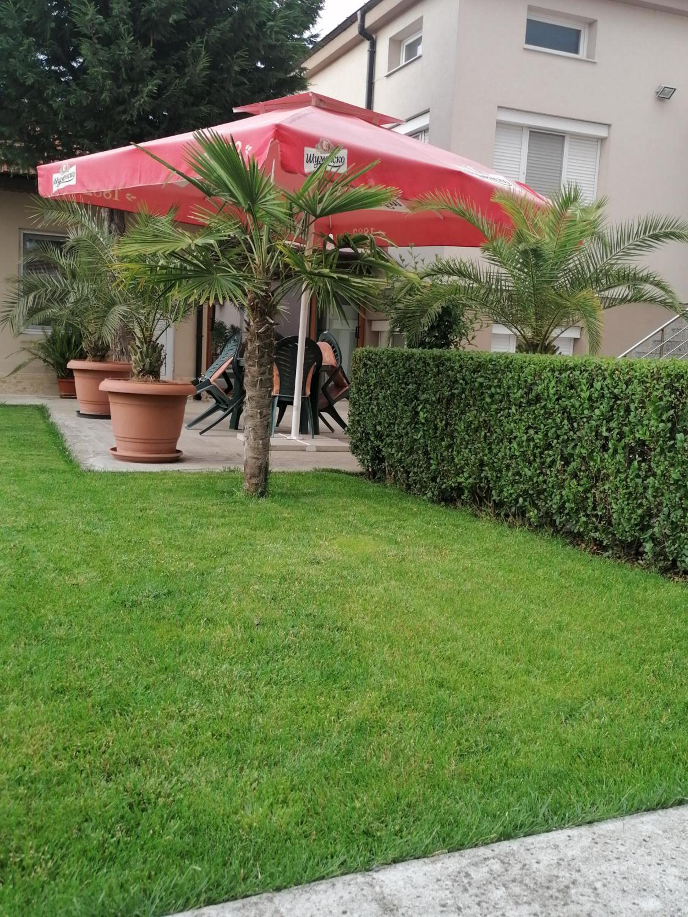 Villa Ros Guest House