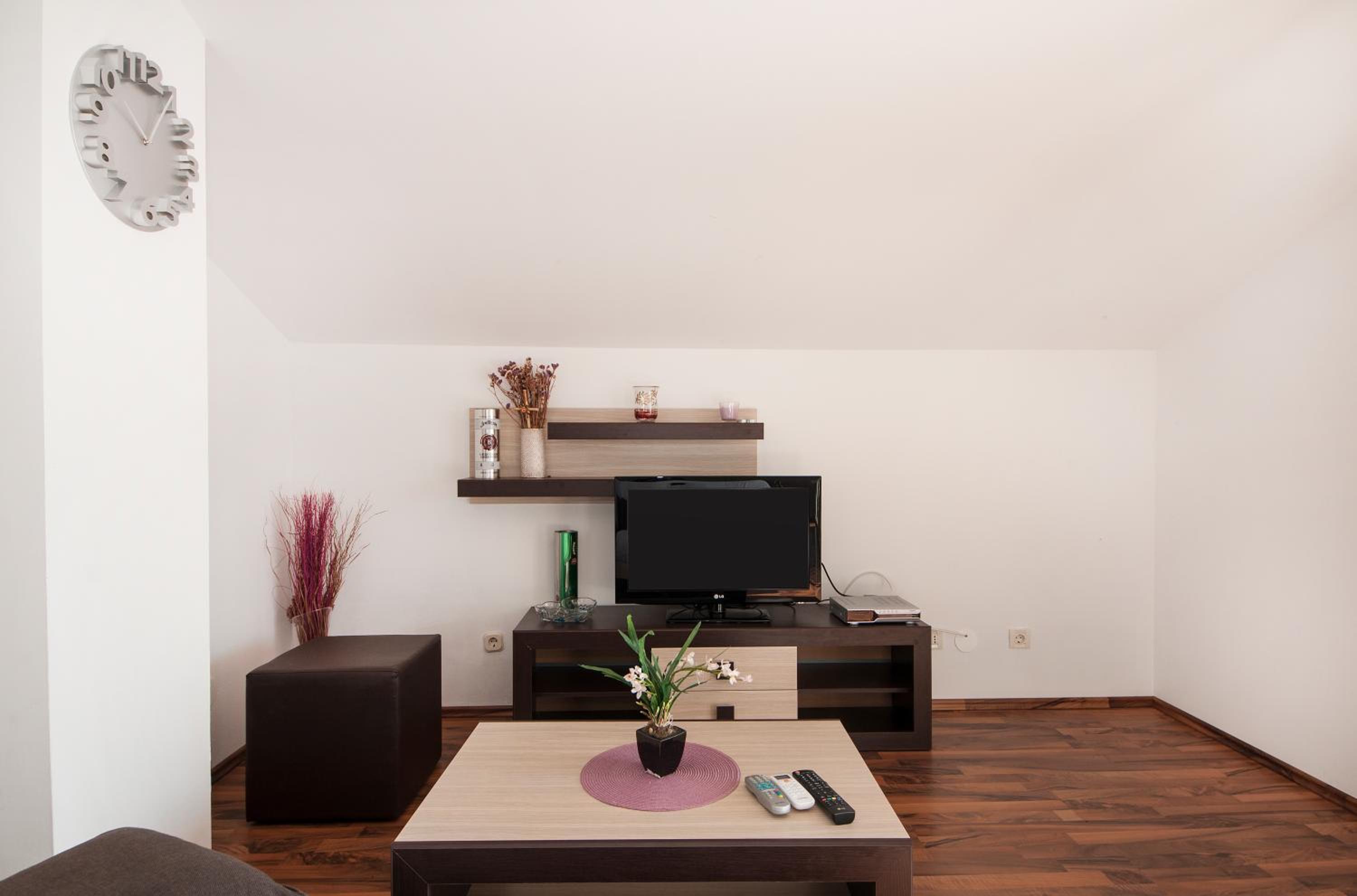 APARTMANI LORANUM