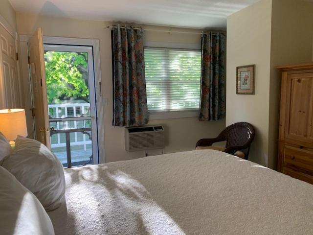 Cedar Court Inn