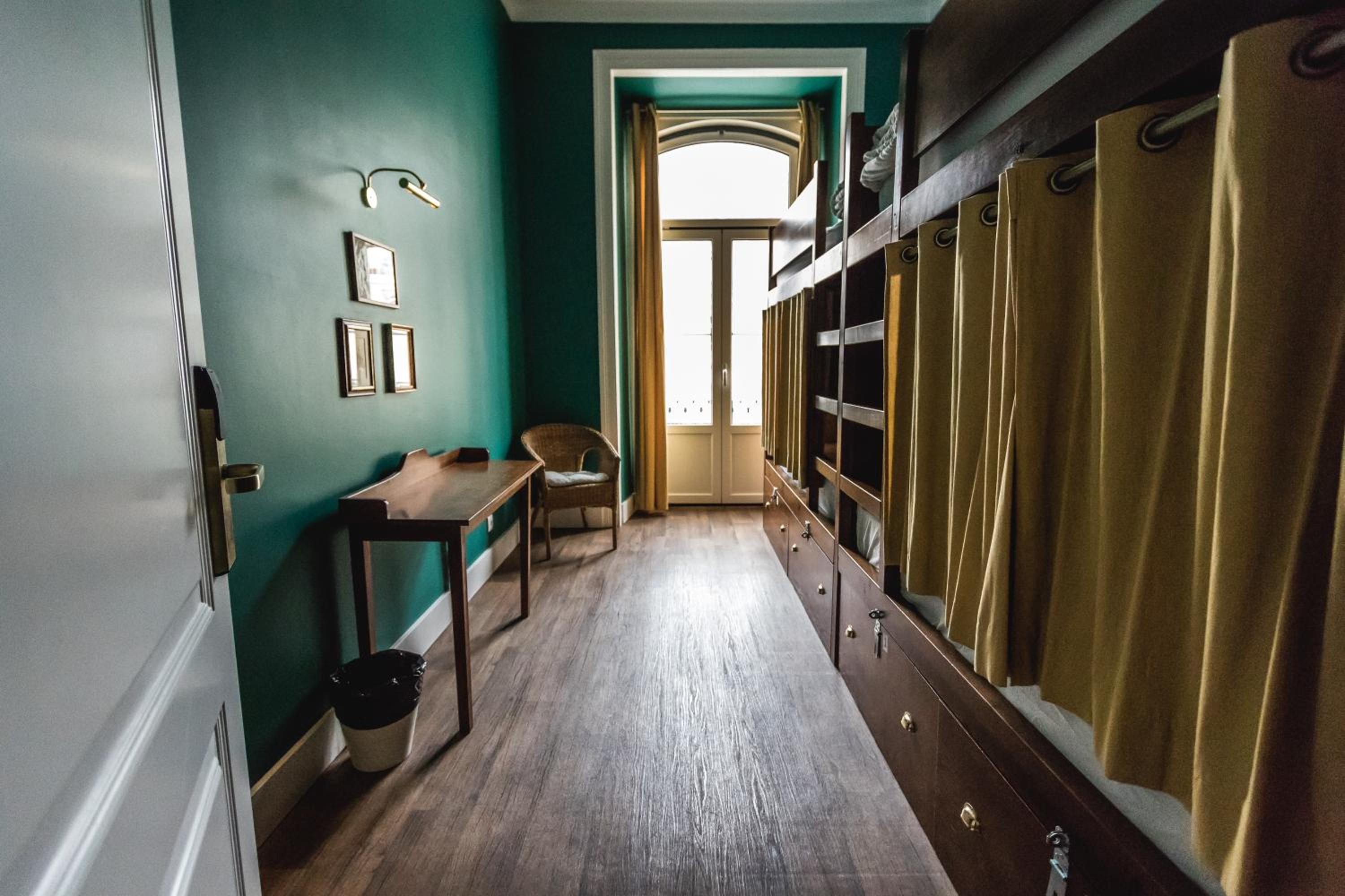 Home Lisbon Hostel 47