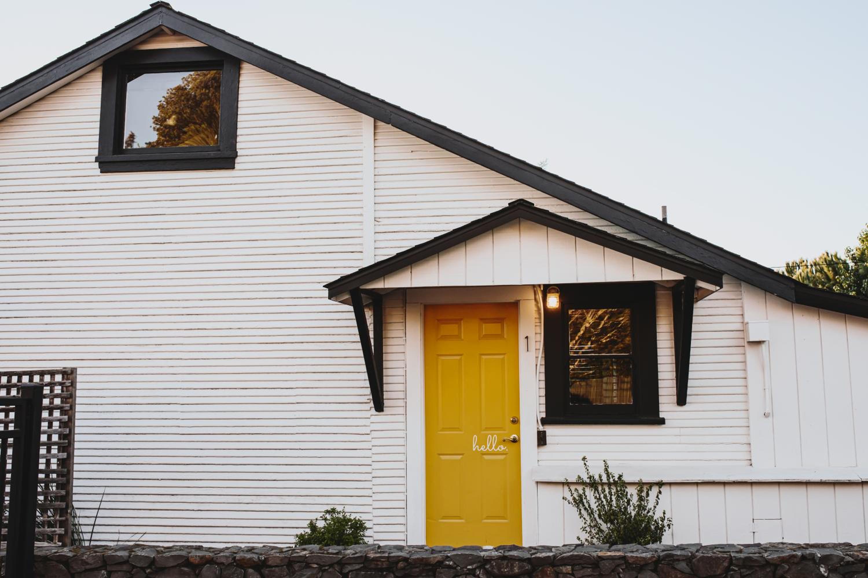 Sonoma's Best Guest Cottages view 2