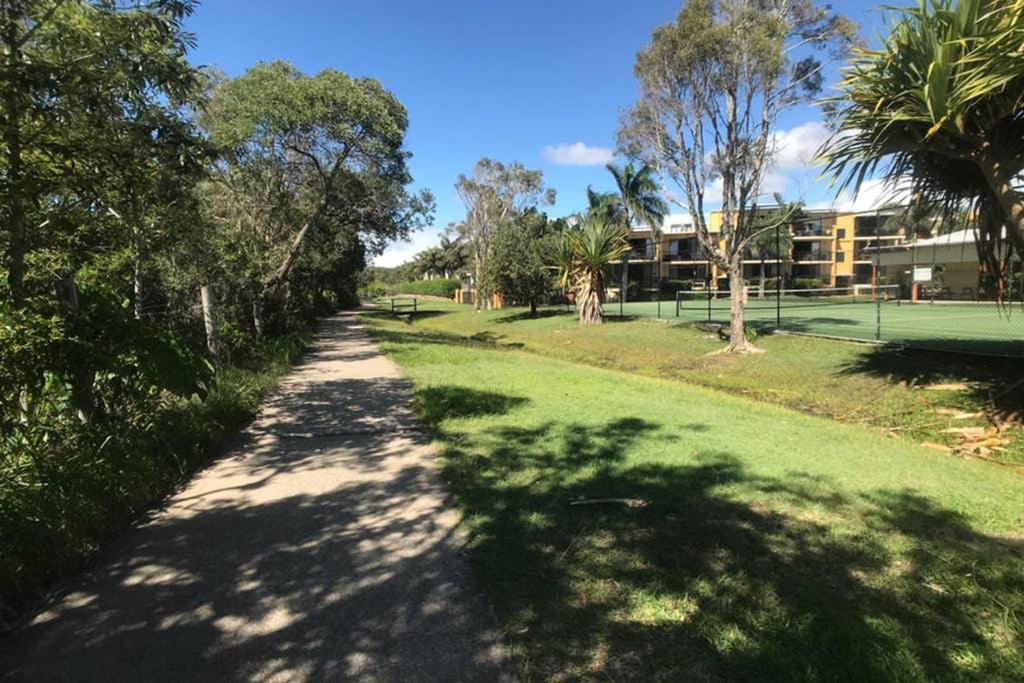 Serene 3BR Beachfront Retreat, Relax & Reconnect
