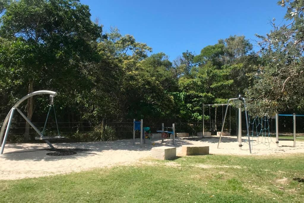 Serene 3BR Beachfront Retreat, Relax & Reconnect