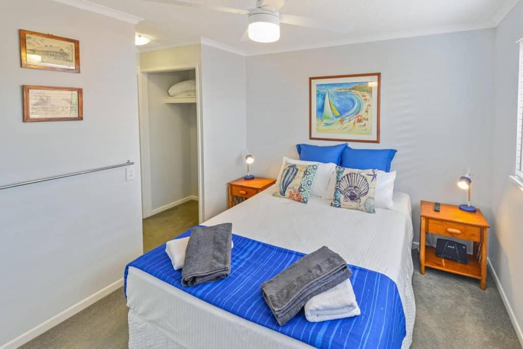 Serene 3BR Beachfront Retreat, Relax & Reconnect