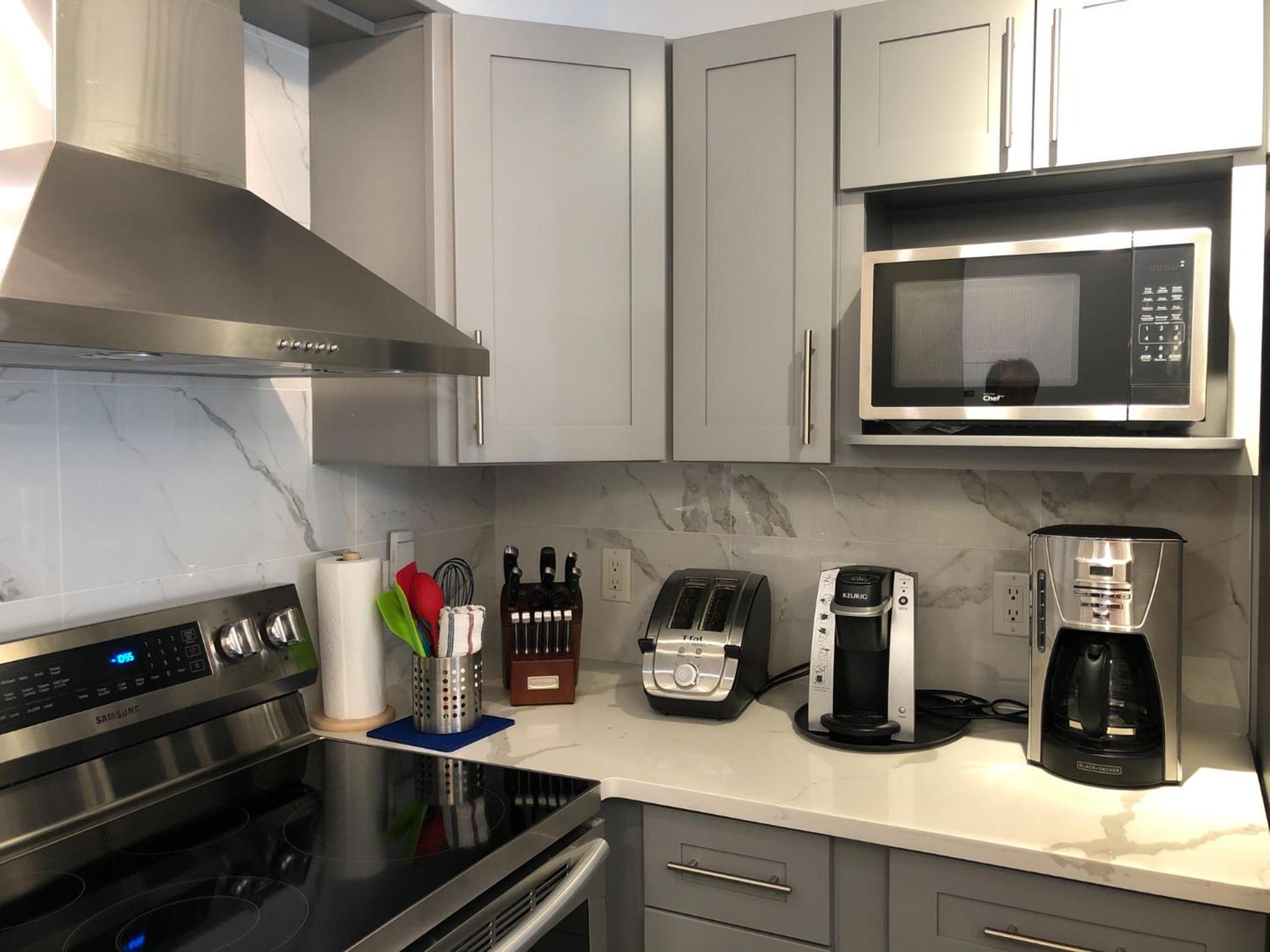 Anniversary and Honeymoon 1 Bedroom Suite 168