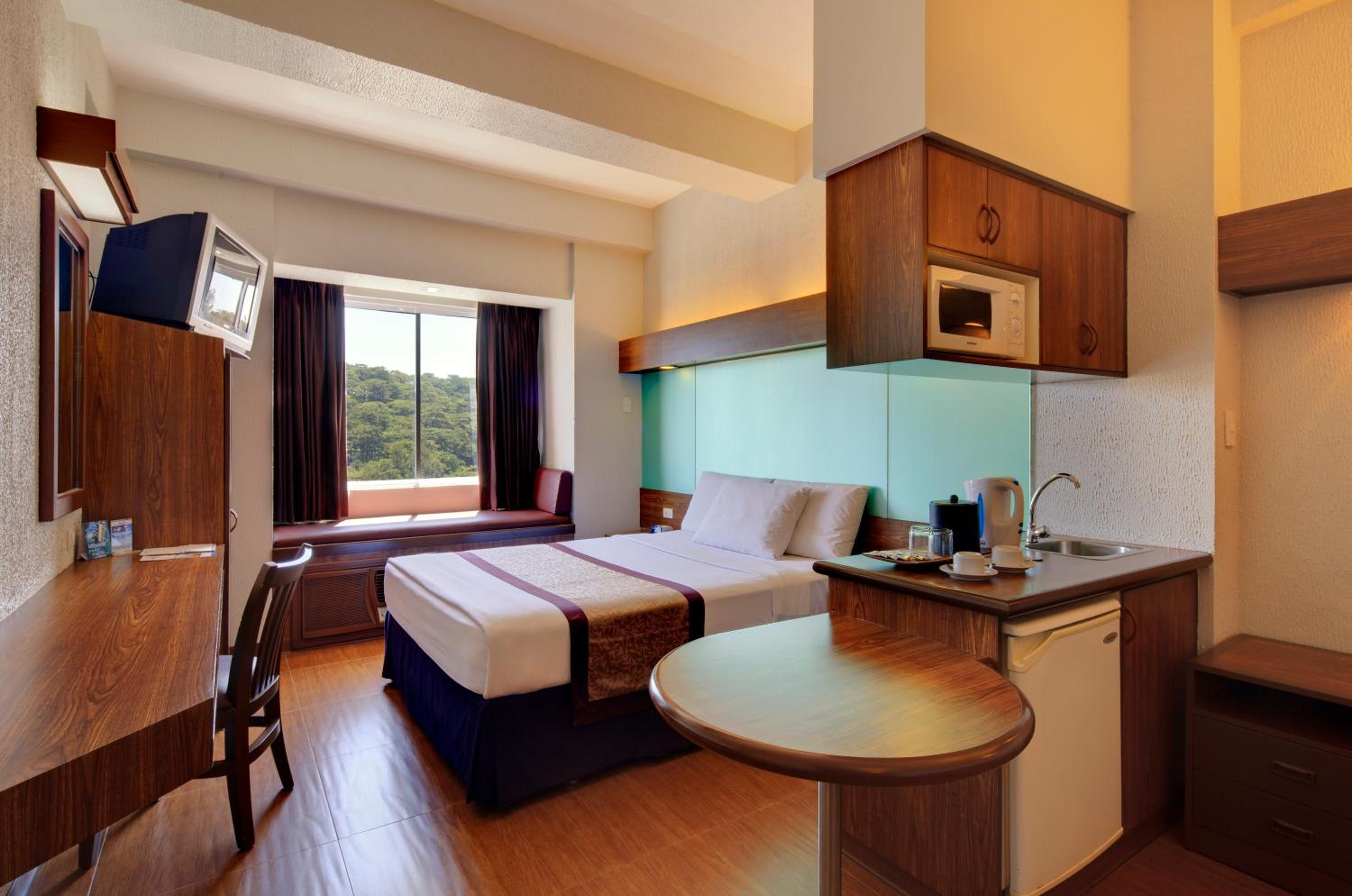 Microtel by Wyndham Baguio 4