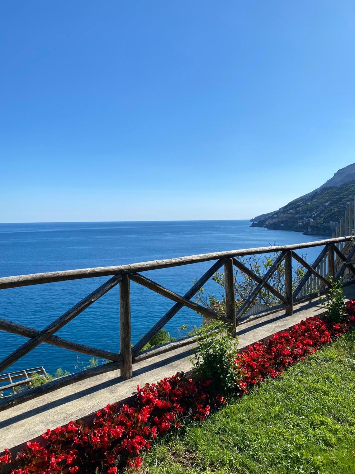 Starhost - CASTLE MEZZACAPO seaview terrace, garden and parking view 2