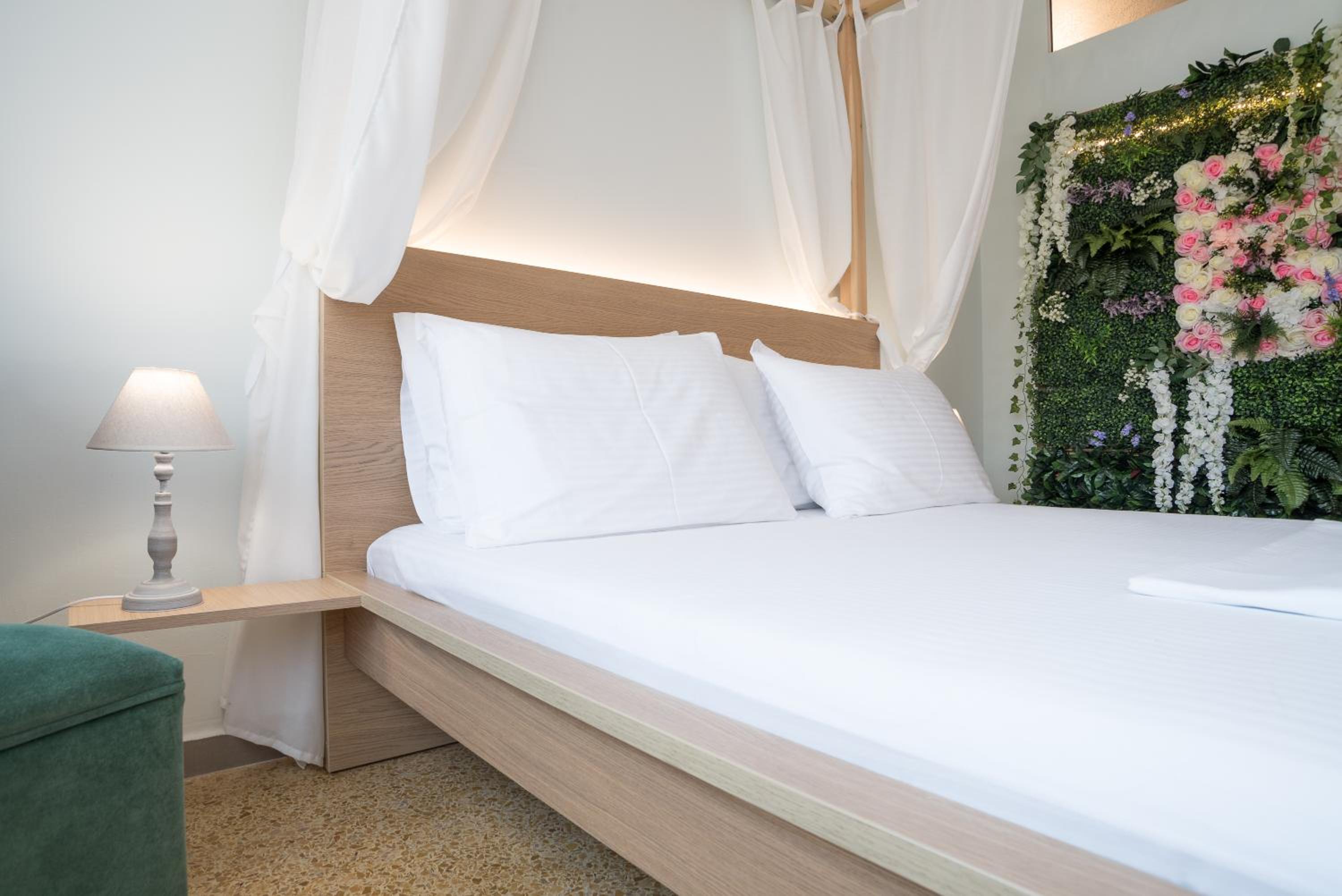 Na'maste Apartments