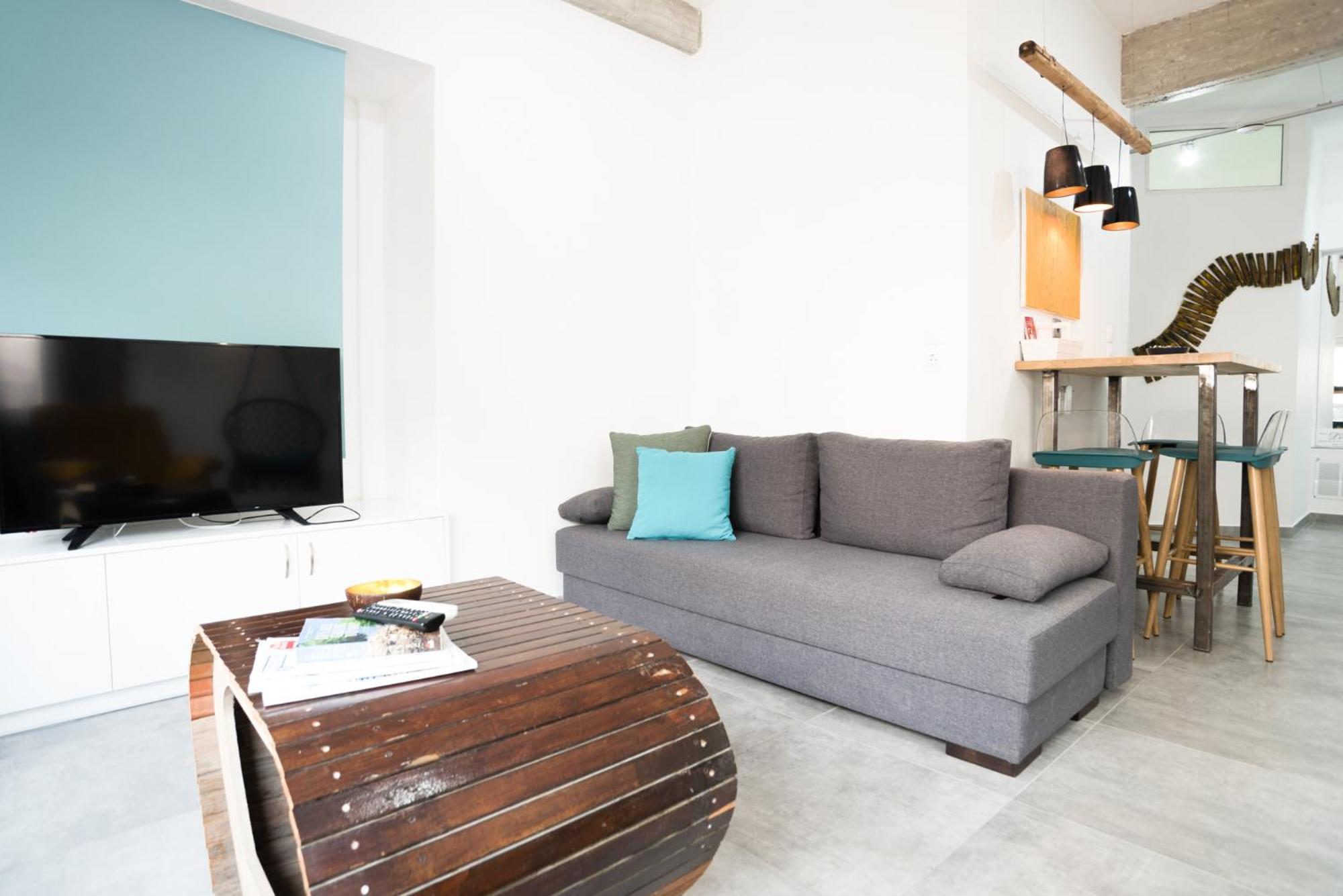 Na'maste Apartments