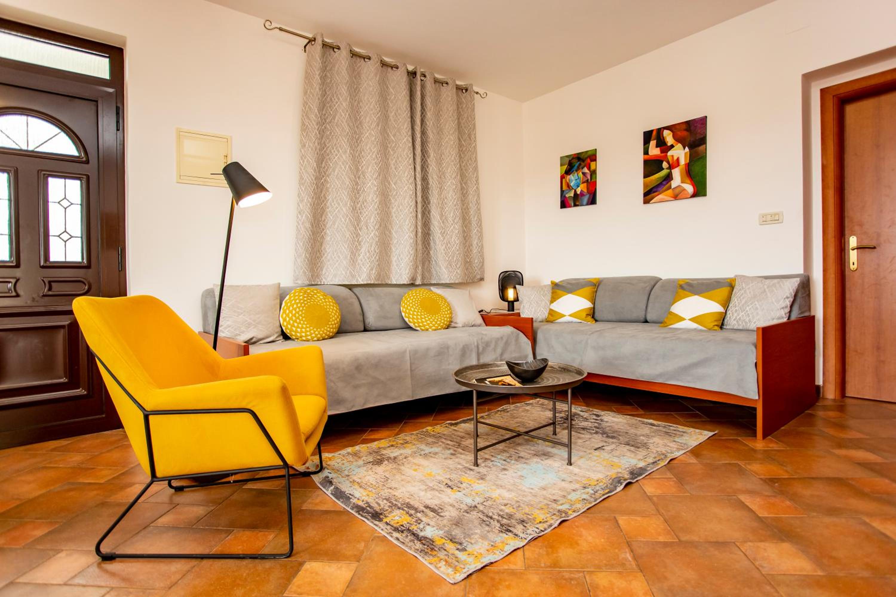 Apartments Maller