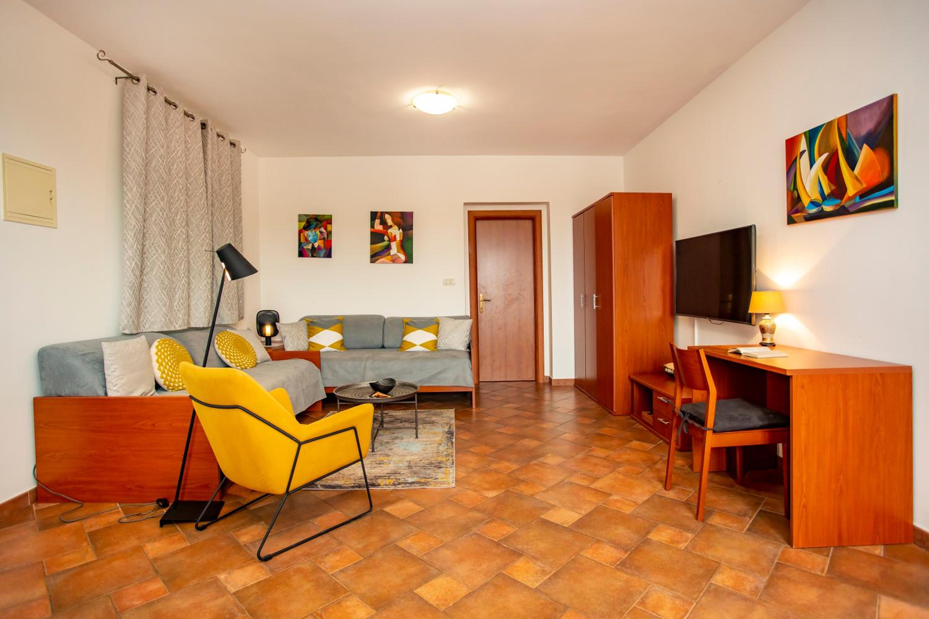 Apartments Maller