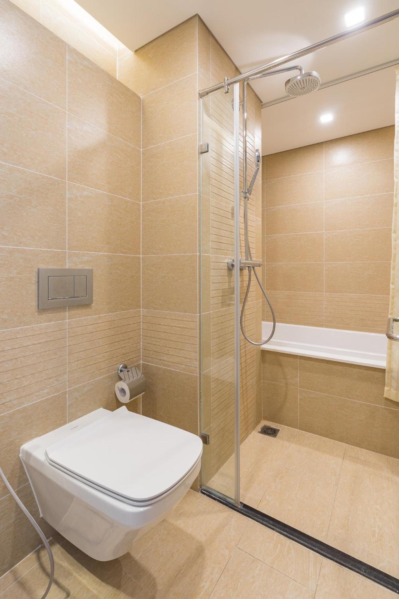 LUXURY APARTMENT VINHOME METROPOLIS next LOTTE Center,Japan Embassy